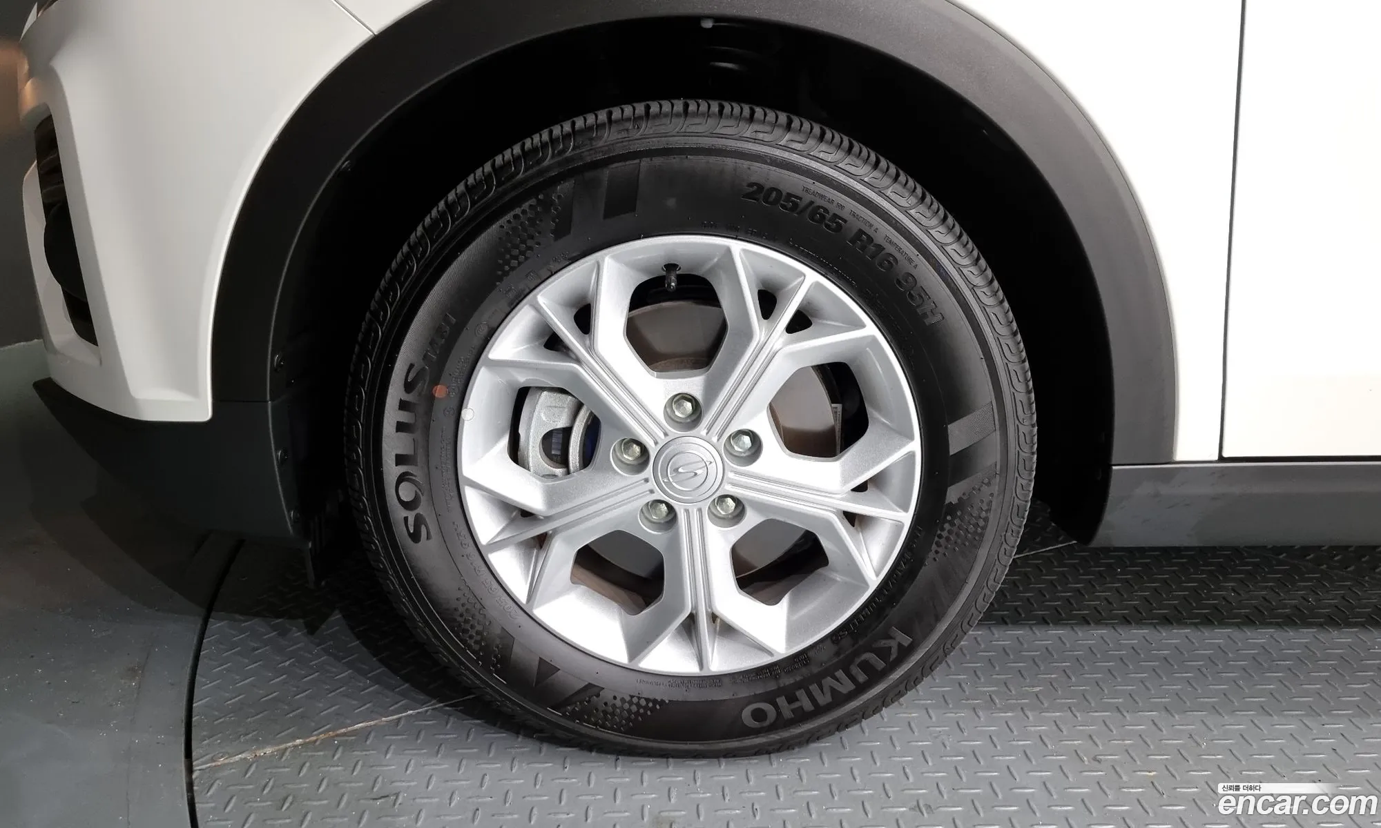 Ssangyong Tivoli Tivoli Gasoline 15 2Wd 2021 - фотография 7550208