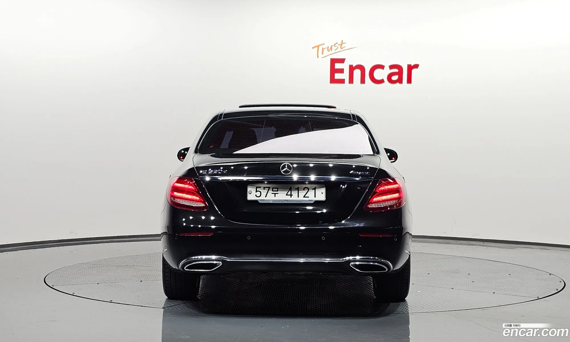 Mercedes-Benz E-Klasse V W213 S213 C238 E220D 4Matic Exclusive 2019 - фотография 18364873