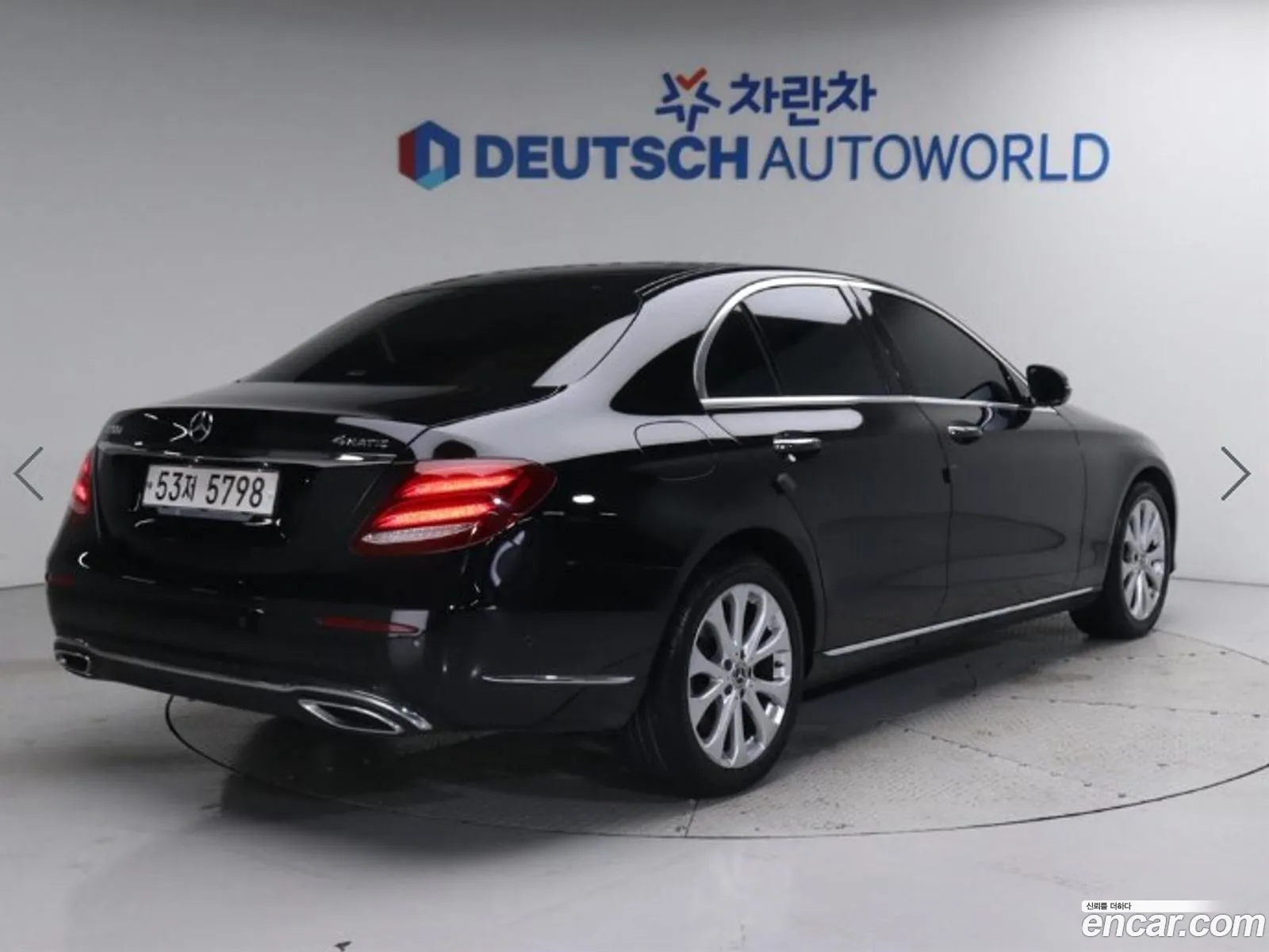 Mercedes-Benz E-Klasse E220D 4Matic Exclusive 2017 - фотография 18368508