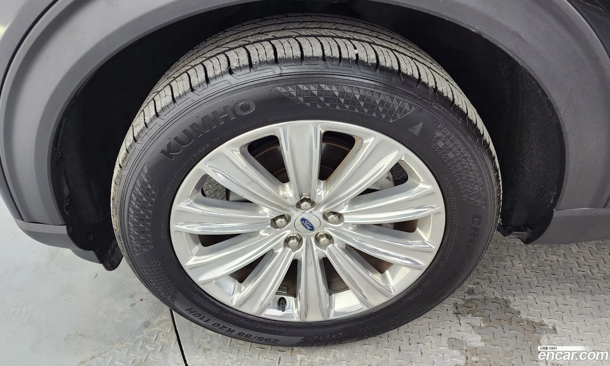 Ford Explorer 23 Limited 4Wd 2020 - фотография 15718190