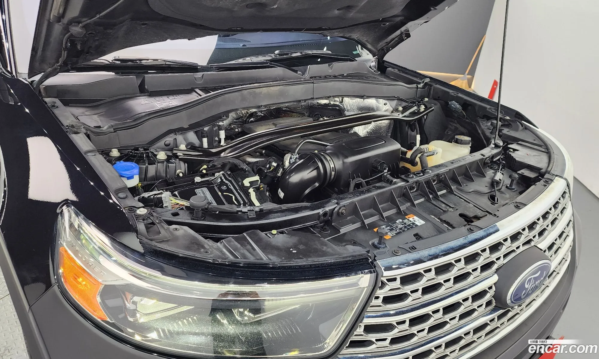 Ford Explorer 23 Limited 4Wd 2020 - фотография 15718191