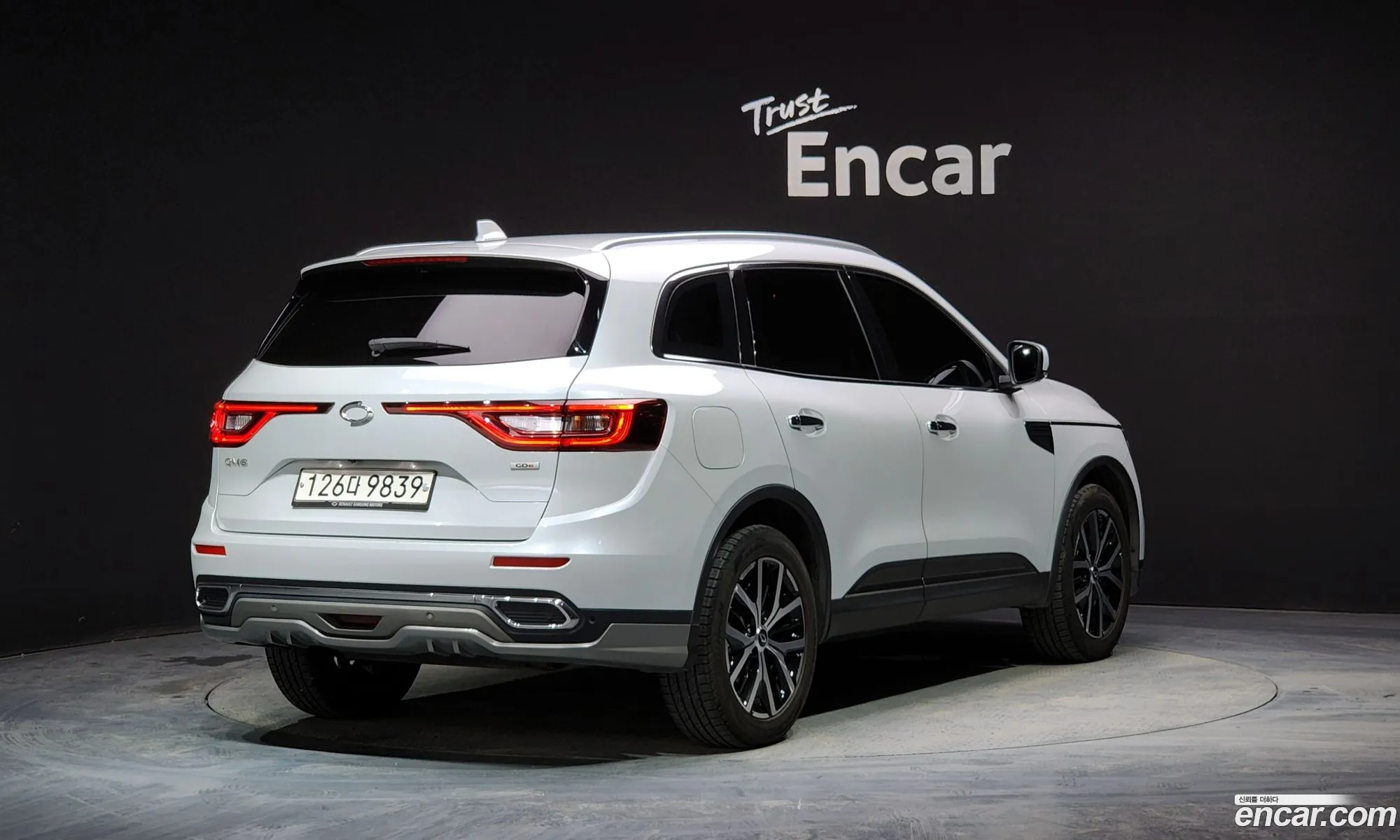 Renault Samsung Qm6 20 Gde Re Signature 2Wd 2020 - фотография 1686978