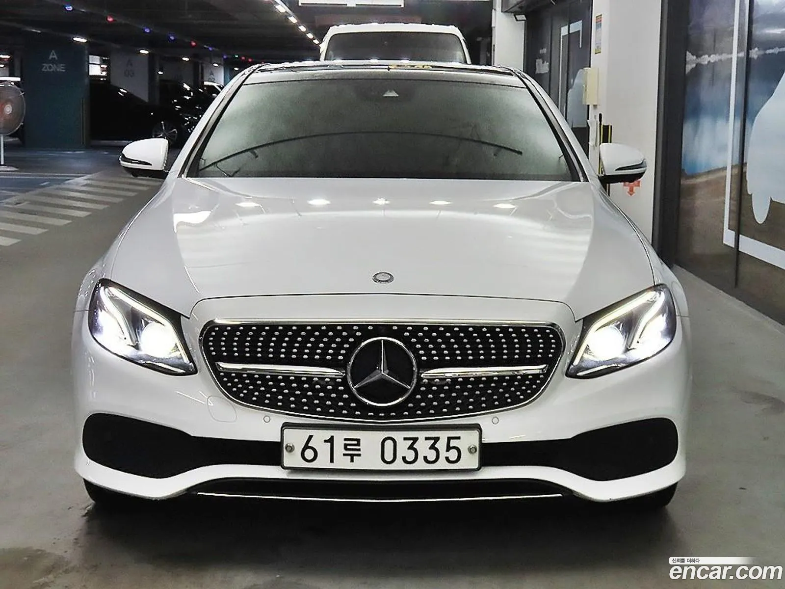 Mercedes-Benz E-Klasse E300 Avantgarde 2017 - фотография 18368551