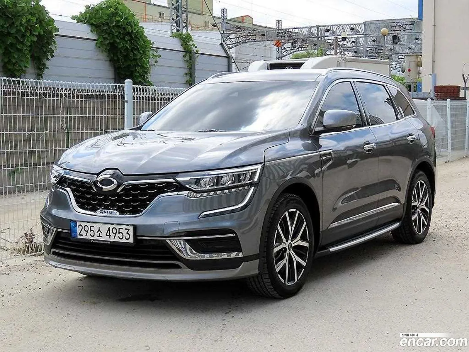 Renault Samsung Qm6 I 20 Lpe Re Signature 2Wd 2022 - фотография 1759635