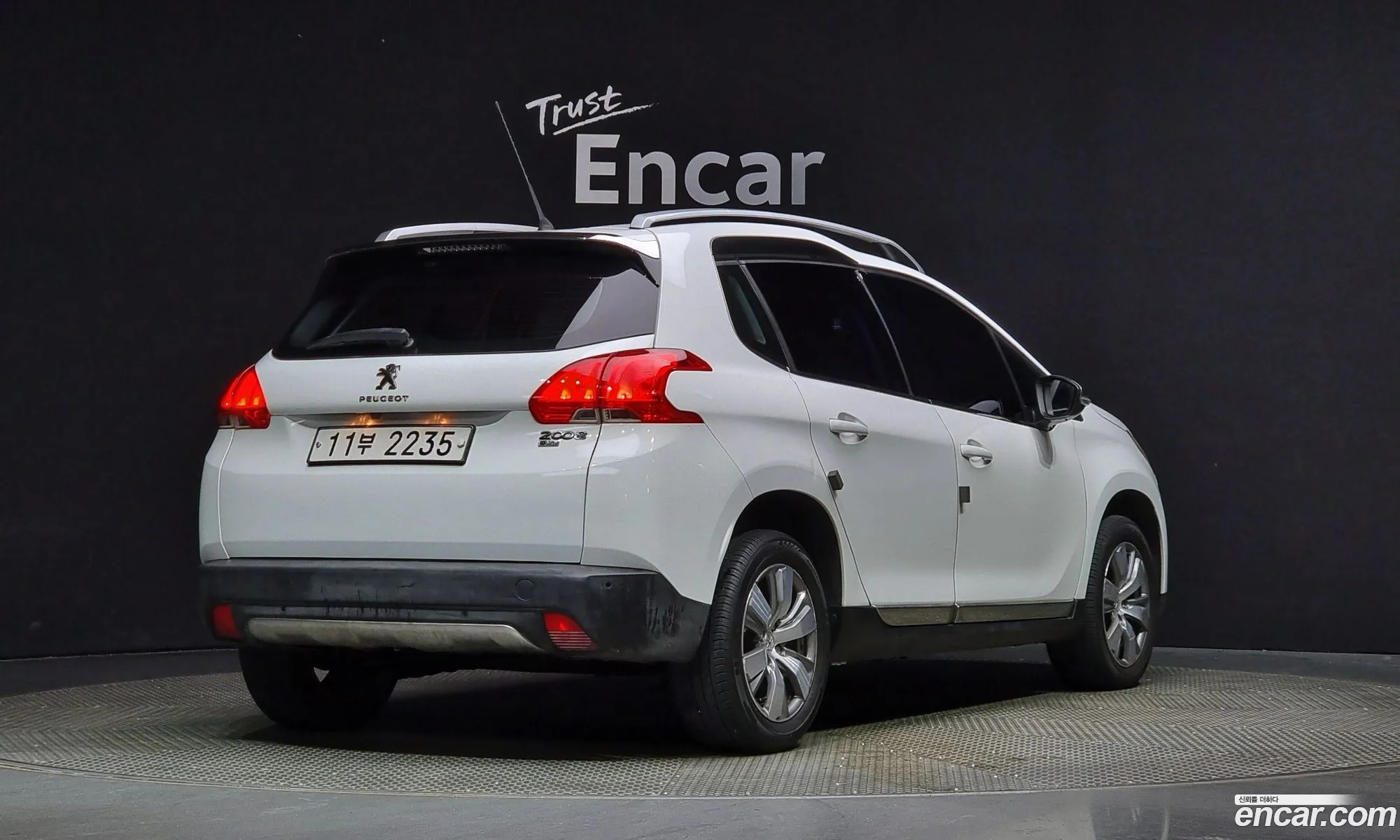 Peugeot 2008 16 E-Hdi Pelin L 2015 - фотография 4635668