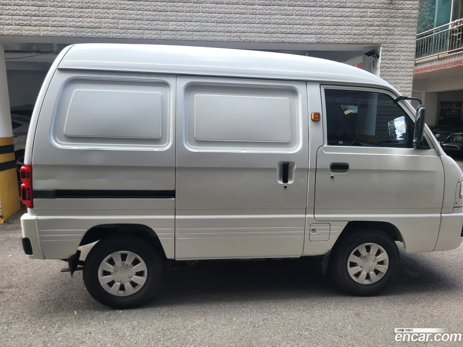 Chevrolet Damas 2-Seater Panel Van 2017 - фотография 19859779