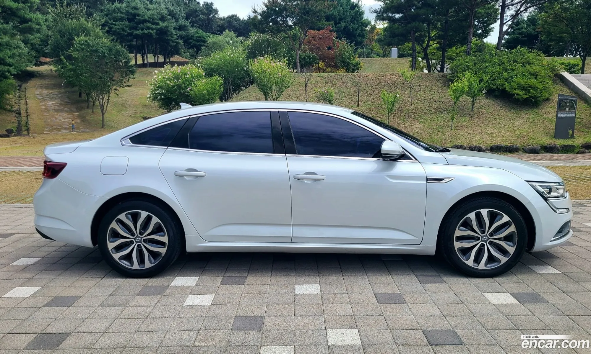 Renault Samsung Sm6 16 Tce Re 2016 - фотография 1722472