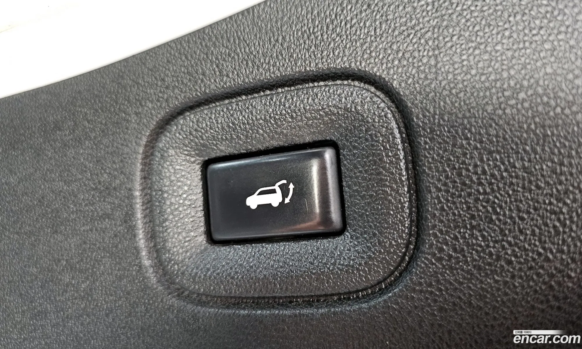 Renault Samsung Qm6 20 Lpe Re Signature 2Wd 2020 - фотография 1525256