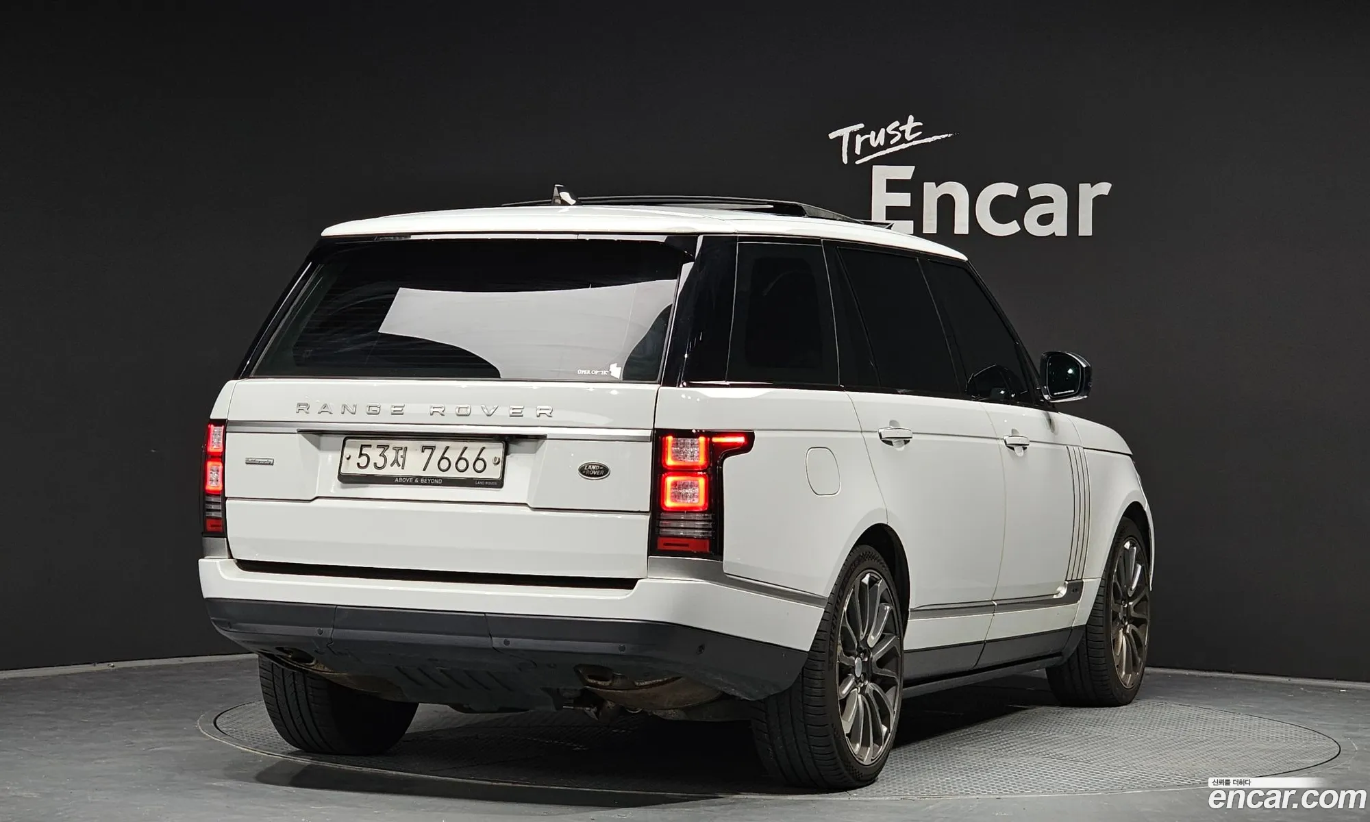 Land Rover Range Rover Iv 44 Sdv8 Ab Lwb Diesel 2017 - фотография 7820006