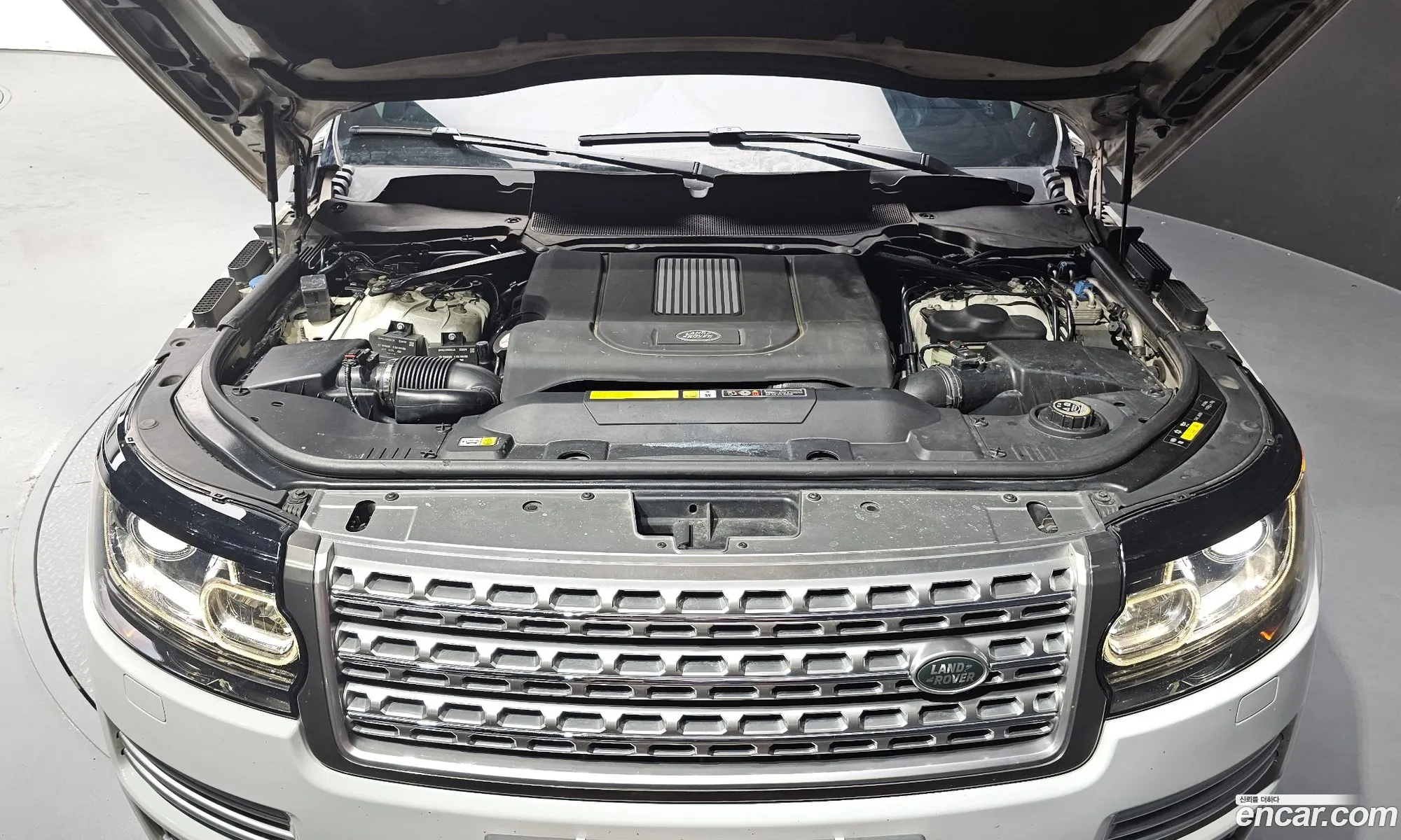 Land Rover Range Rover Iv 44 Sdv8 Ab Lwb Diesel 2017 - фотография 7820010