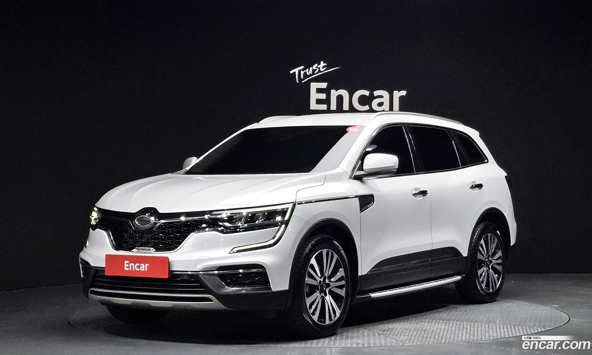 Renault Samsung Qm6 20 Gde Re Signature 2Wd 2022 - фотография 1657180