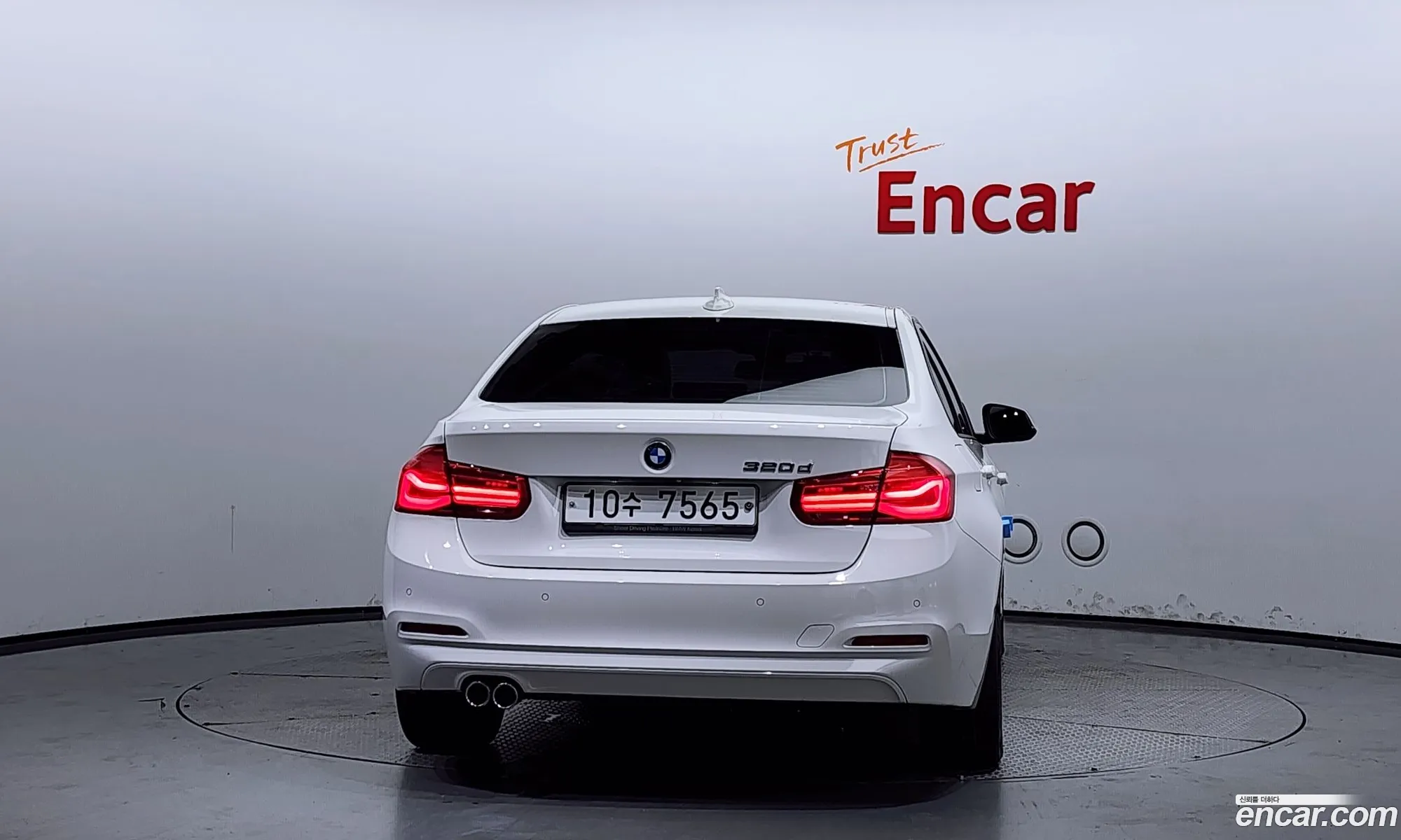BMW 3Er 320D 2018 - фотография 15037930