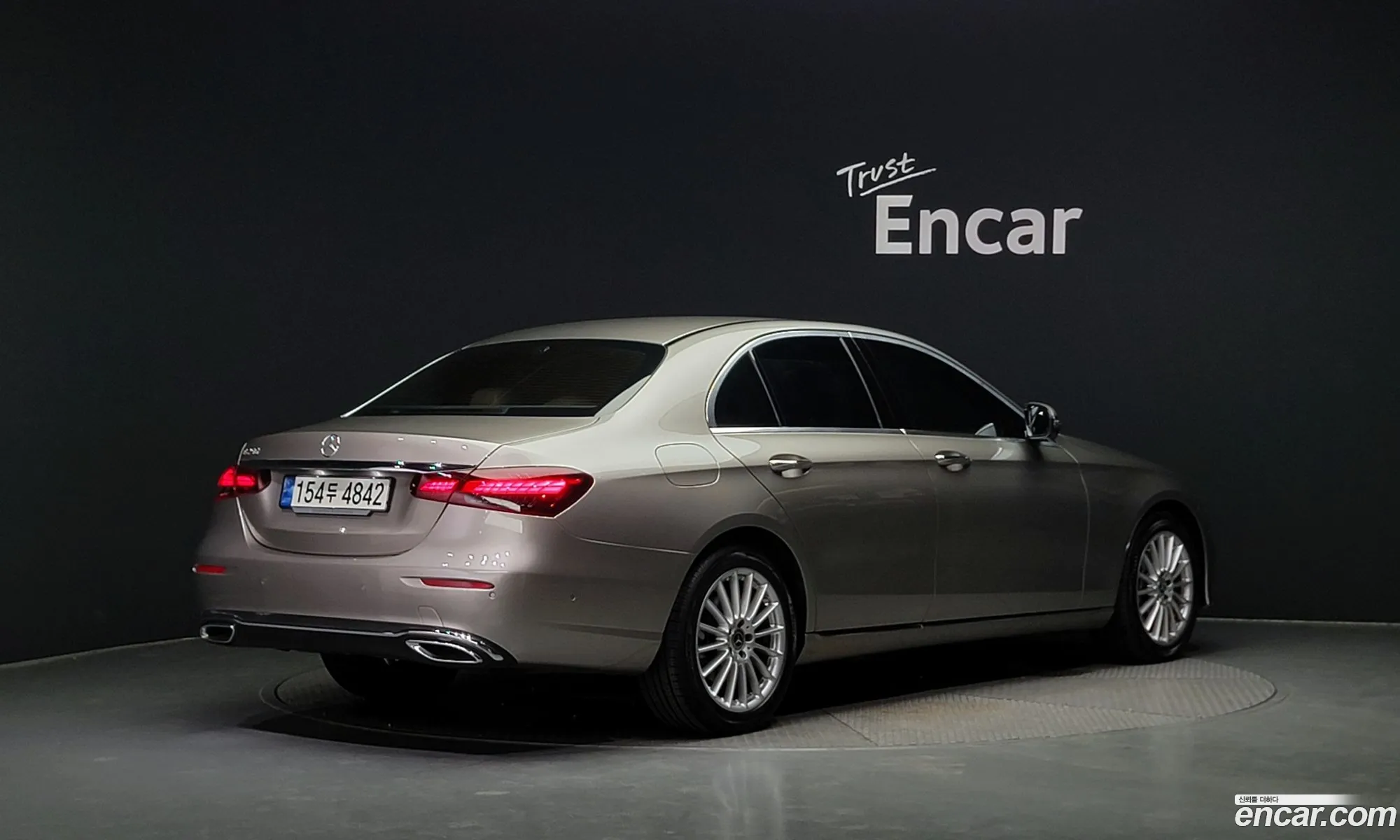 Mercedes-Benz E-Klasse V W213 S213 C238 E250 Exclusive 2022 - фотография 18212985