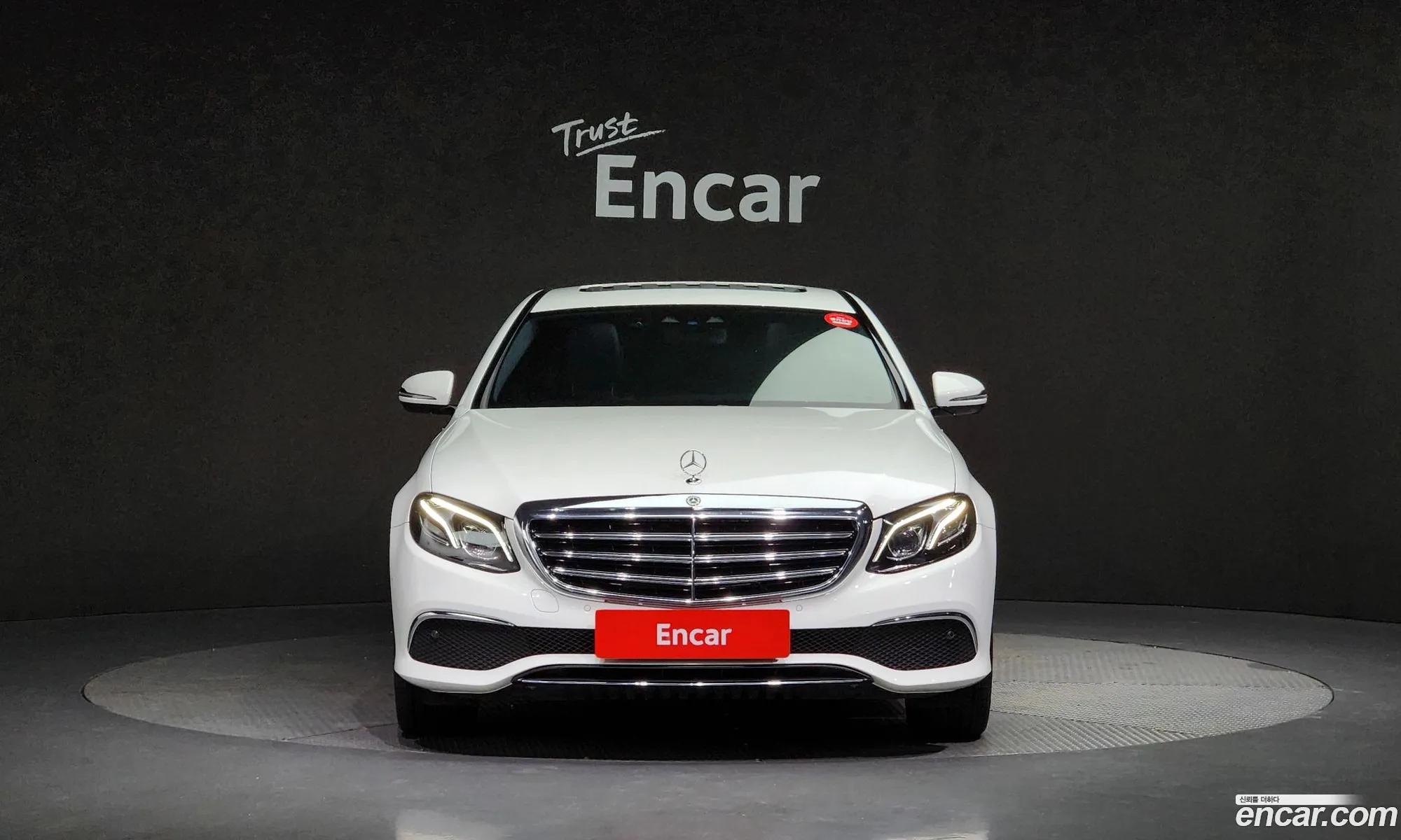 Benz E-Class W213 E220D Exclusive - фотография 18238268