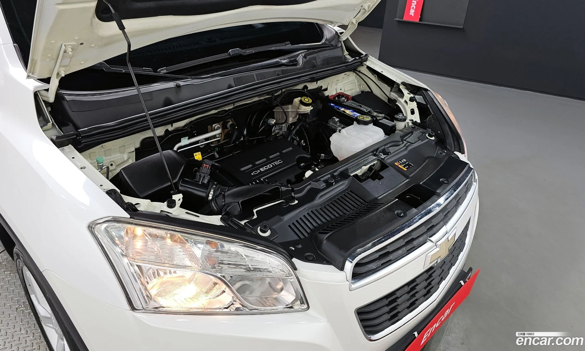 Chevrolet Trax I 14 Lt Deluxe 2014 - фотография 18471835