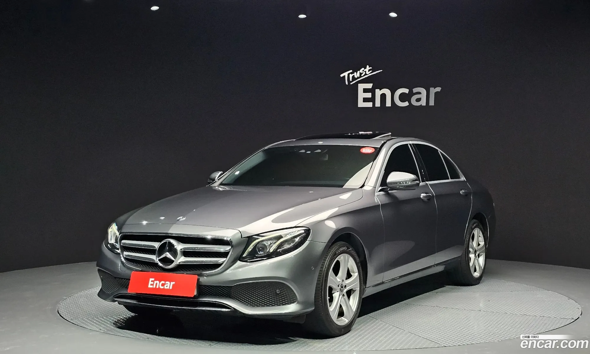 Mercedes-Benz E-Klasse V W213 S213 C238 E220D 4Matic Exclusive 2018 - фотография 18212614