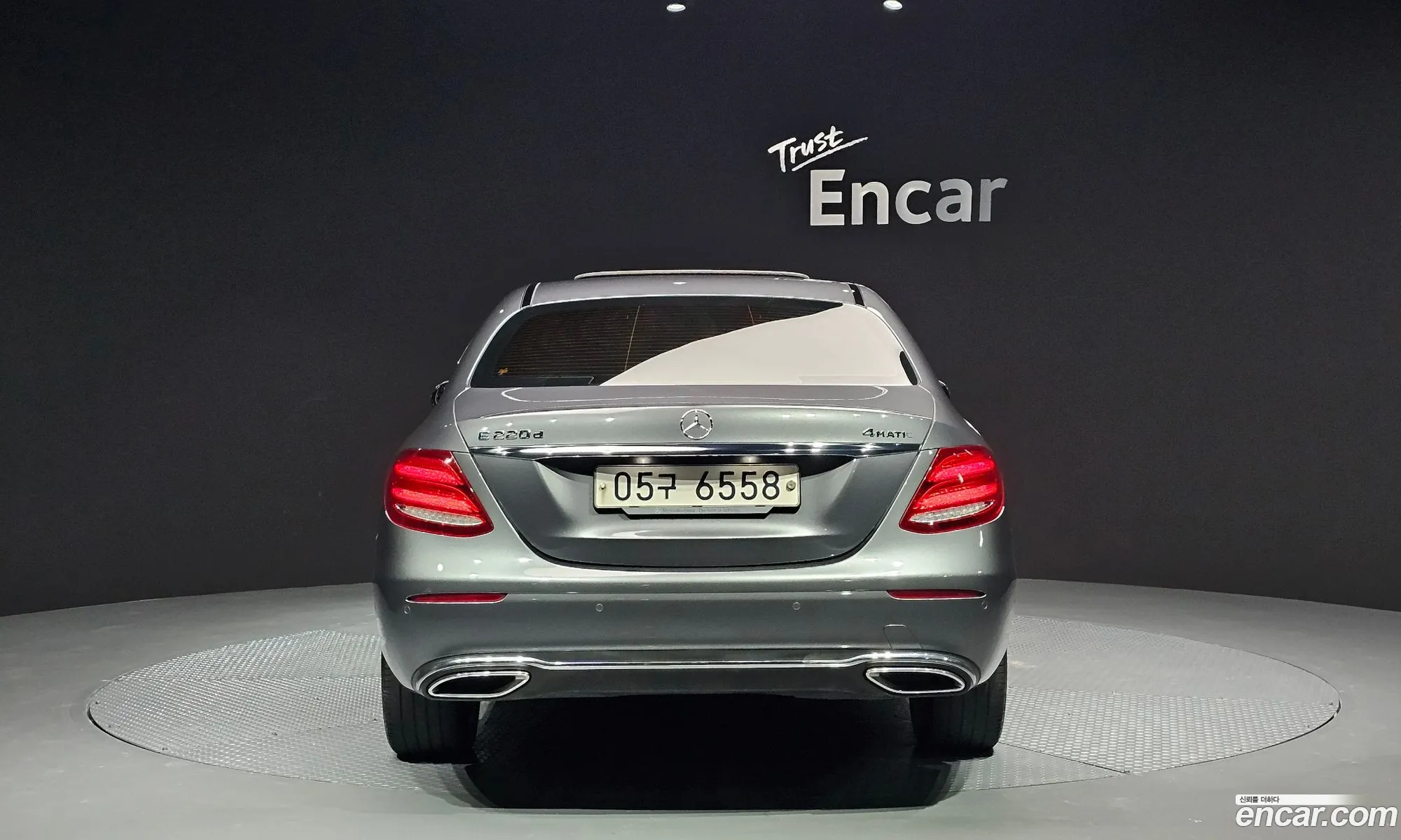 Mercedes-Benz E-Klasse V W213 S213 C238 E220D 4Matic Exclusive 2018 - фотография 18212617