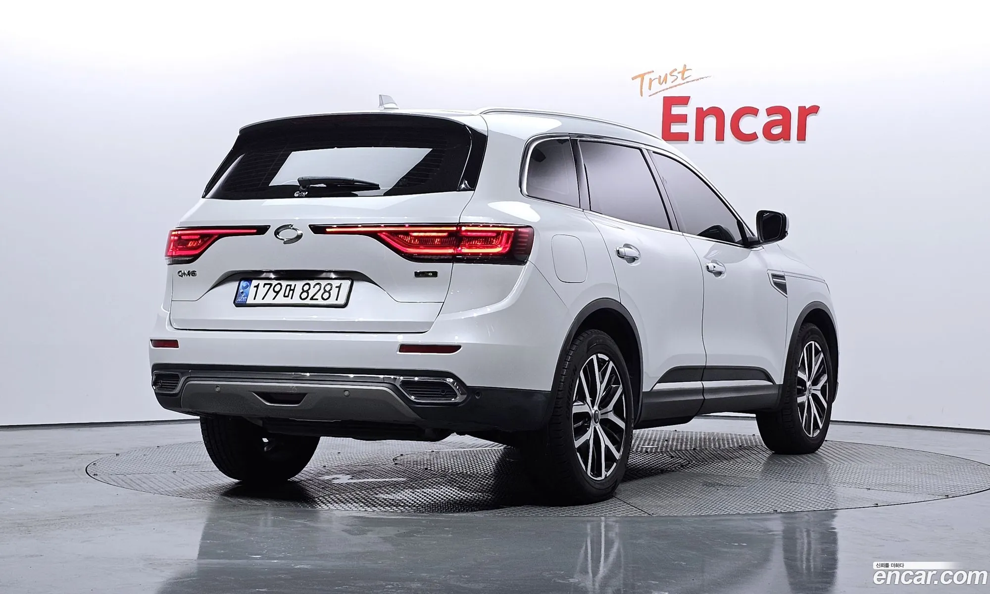 Renault Korea Samsung The New Qm6 20 Lpe Re Signature 2Wd - фотография 1650102