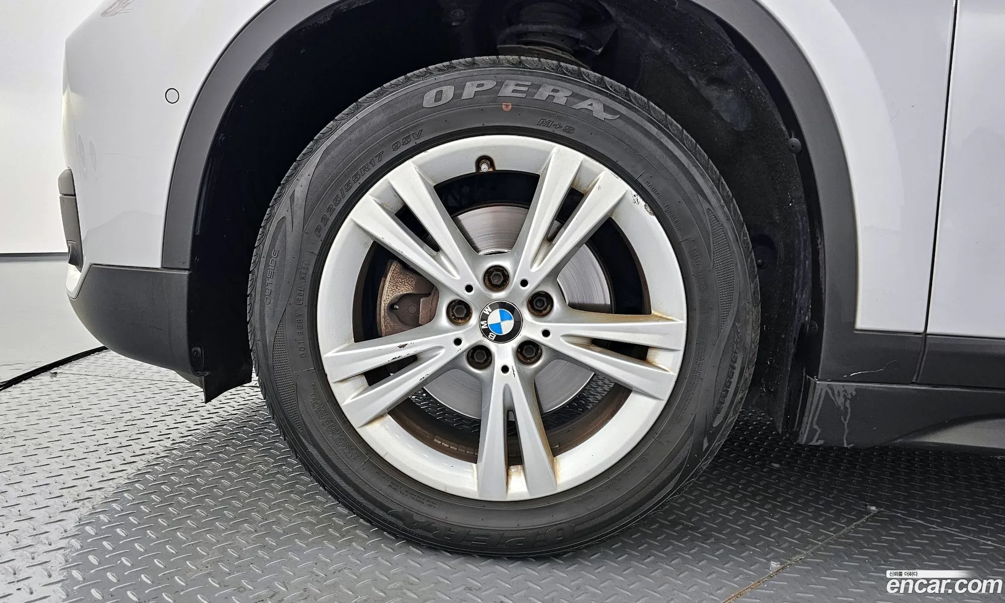 BMW X1 Ii F48 xDrive 18D 2017 - фотография 14765752