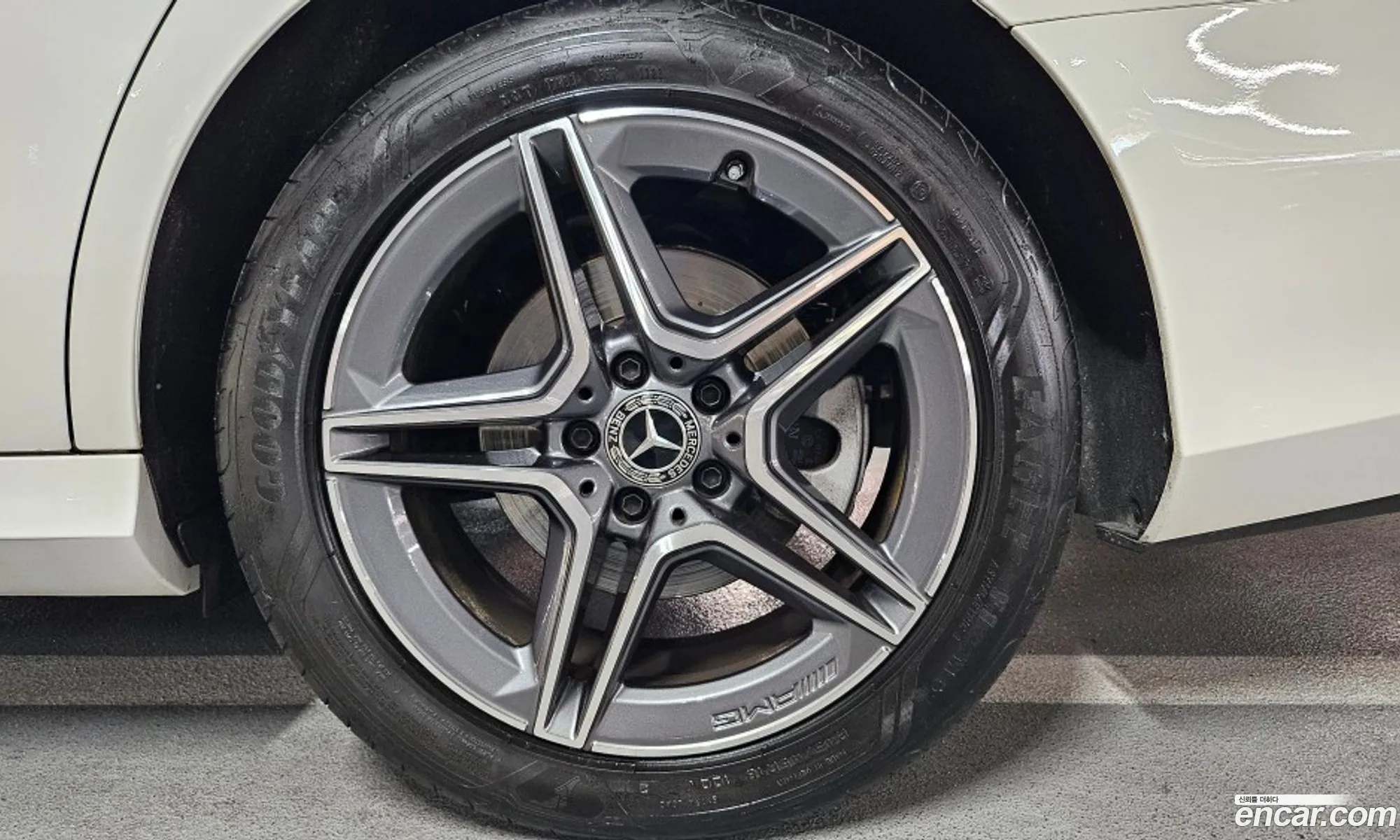 Mercedes-Benz E-Klasse E250 Amg Line 2023 - фотография 18180721
