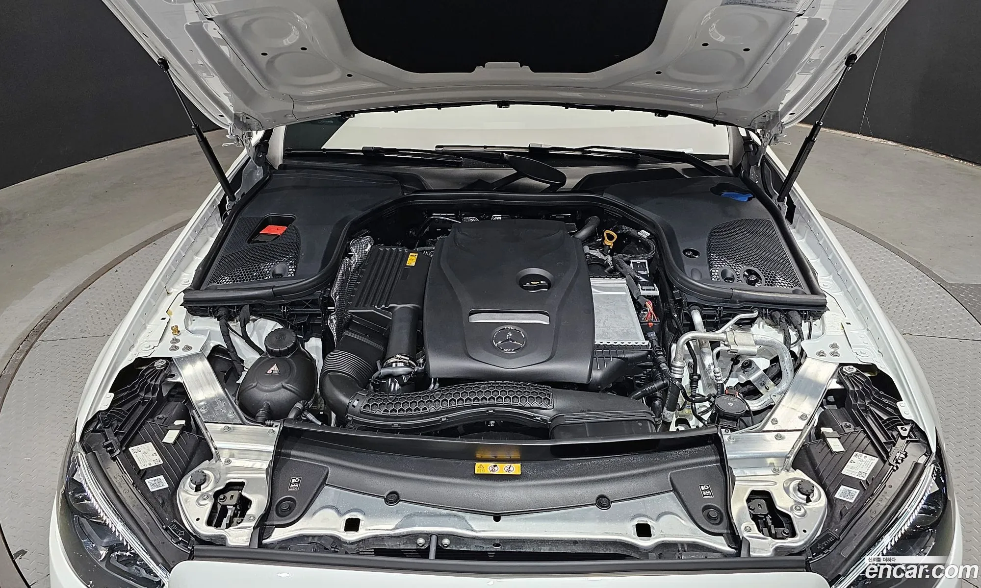 Mercedes-Benz E-Klasse E250 Amg Line 2023 - фотография 18180722