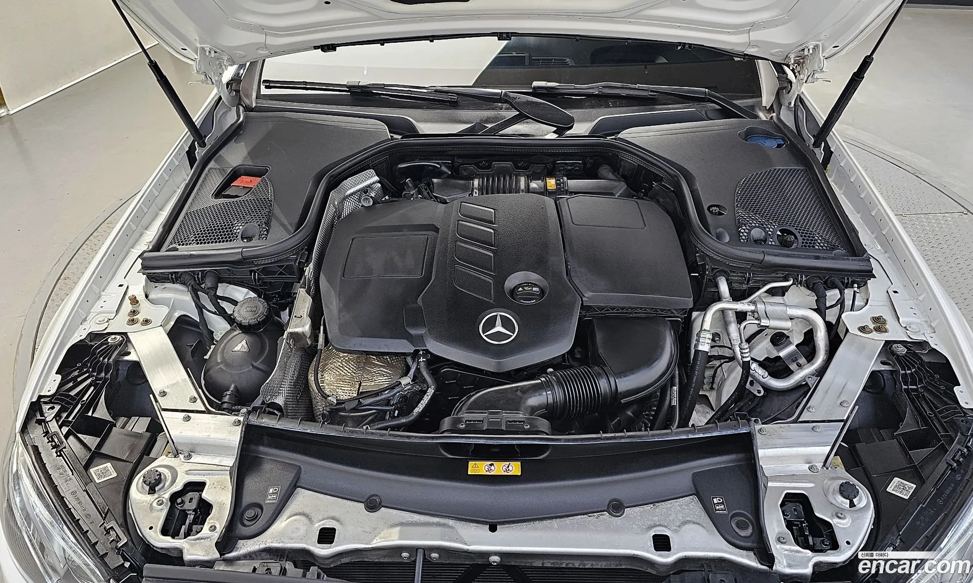 Mercedes-Benz E-Klasse V W213 S213 C238 E220D Cabriolet 2019 - фотография 17998701