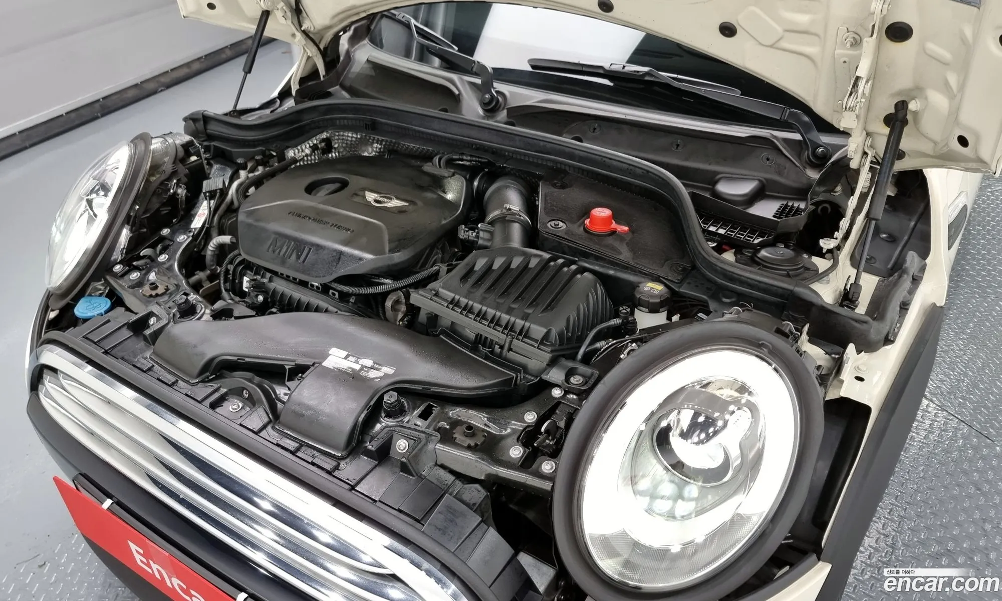 Mini Cooper Basic Type 2016 - фотография 11279867