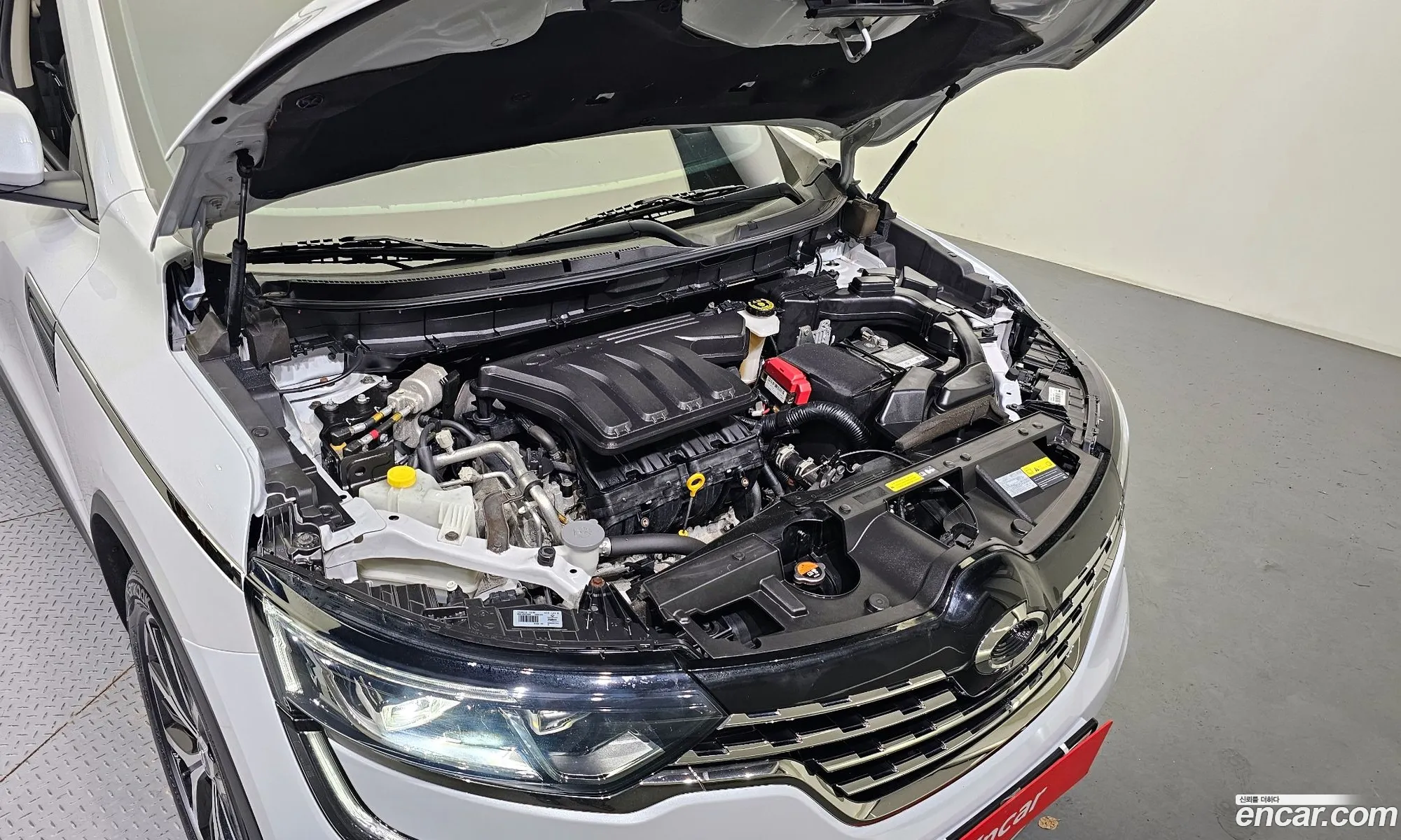 Renault Samsung Qm6 20 Lpe Re Signature 2Wd 2020 - фотография 1664166
