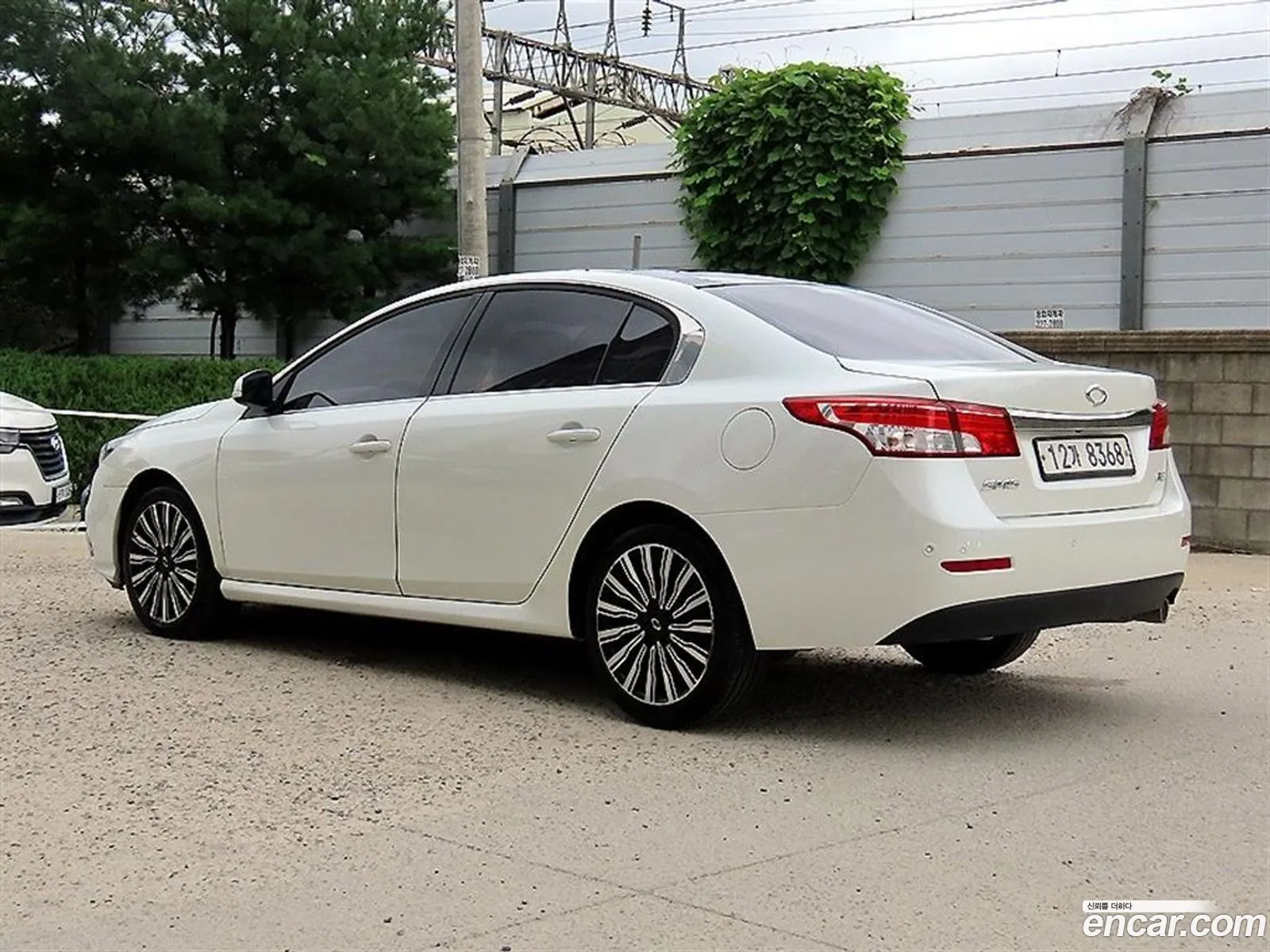Renault Samsung Sm5 Re 2015 - фотография 1678768