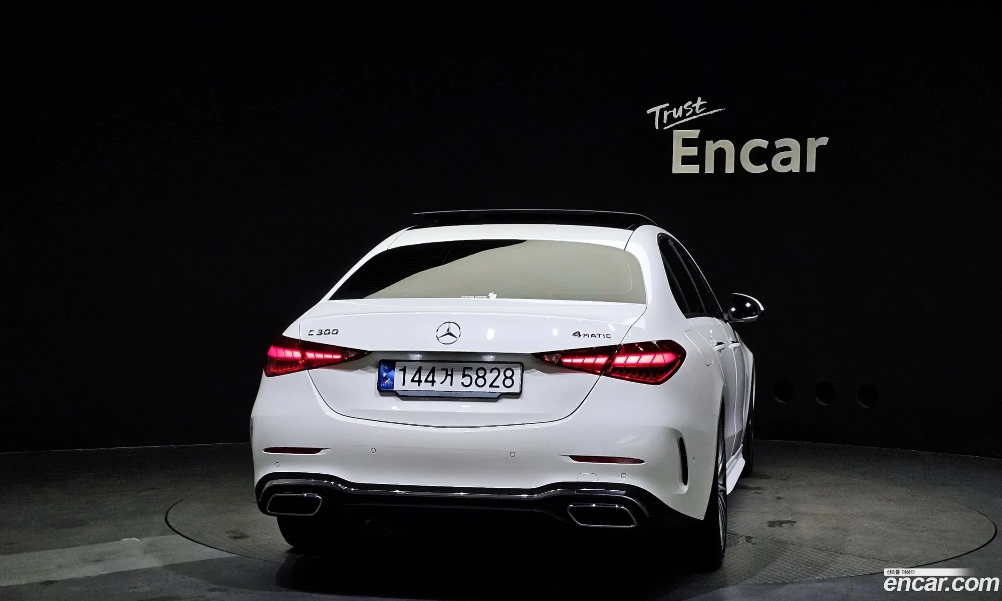 Mercedes-Benz C-Klasse C300 4Matic Amg Line 2023 - фотография 17944808