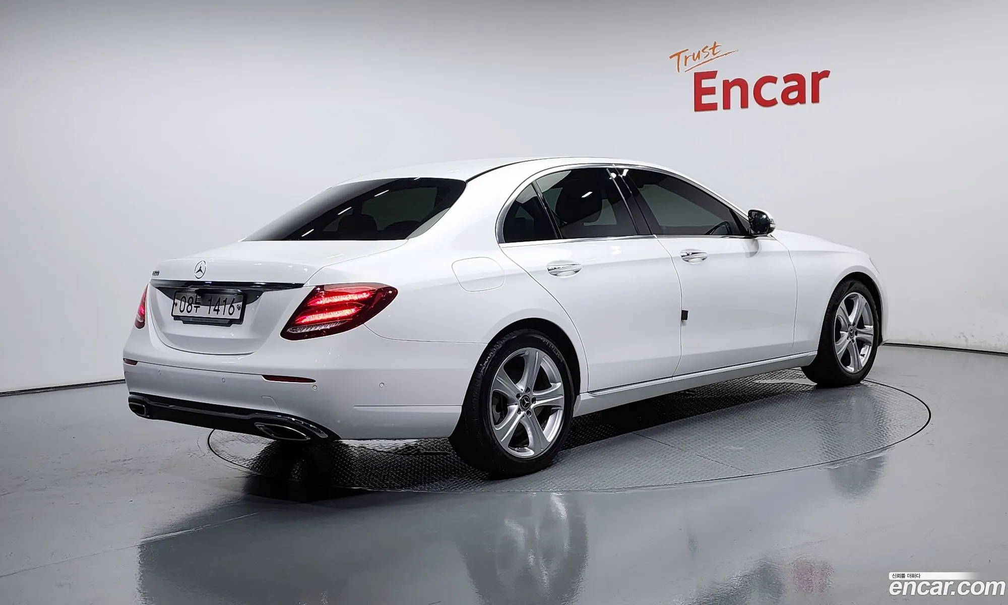 Mercedes-Benz E-Klasse V W213 S213 C238 E200 Avant Garde 2018 - фотография 18180742