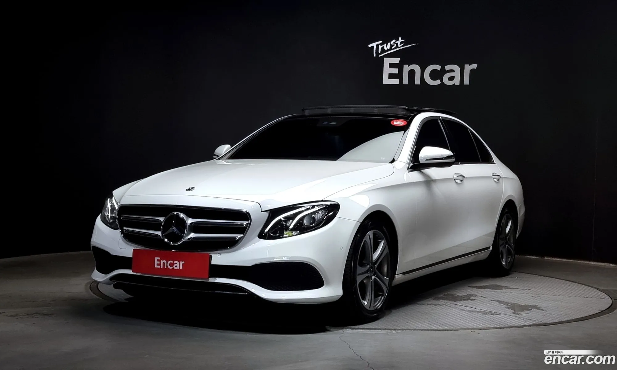 Mercedes-Benz E-Klasse V W213 S213 C238 E300 Avantgarde 2019 - фотография 18191050