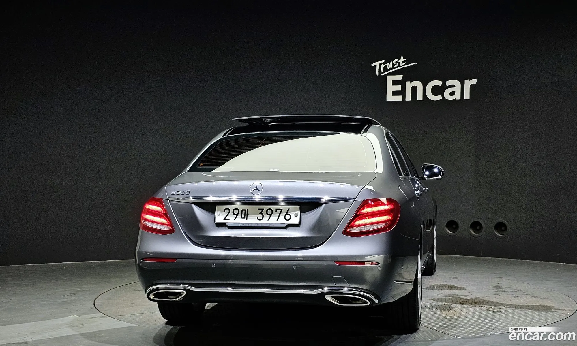 Mercedes-Benz E-Klasse V W213 S213 C238 E300 Exclusive 2019 - фотография 18212580