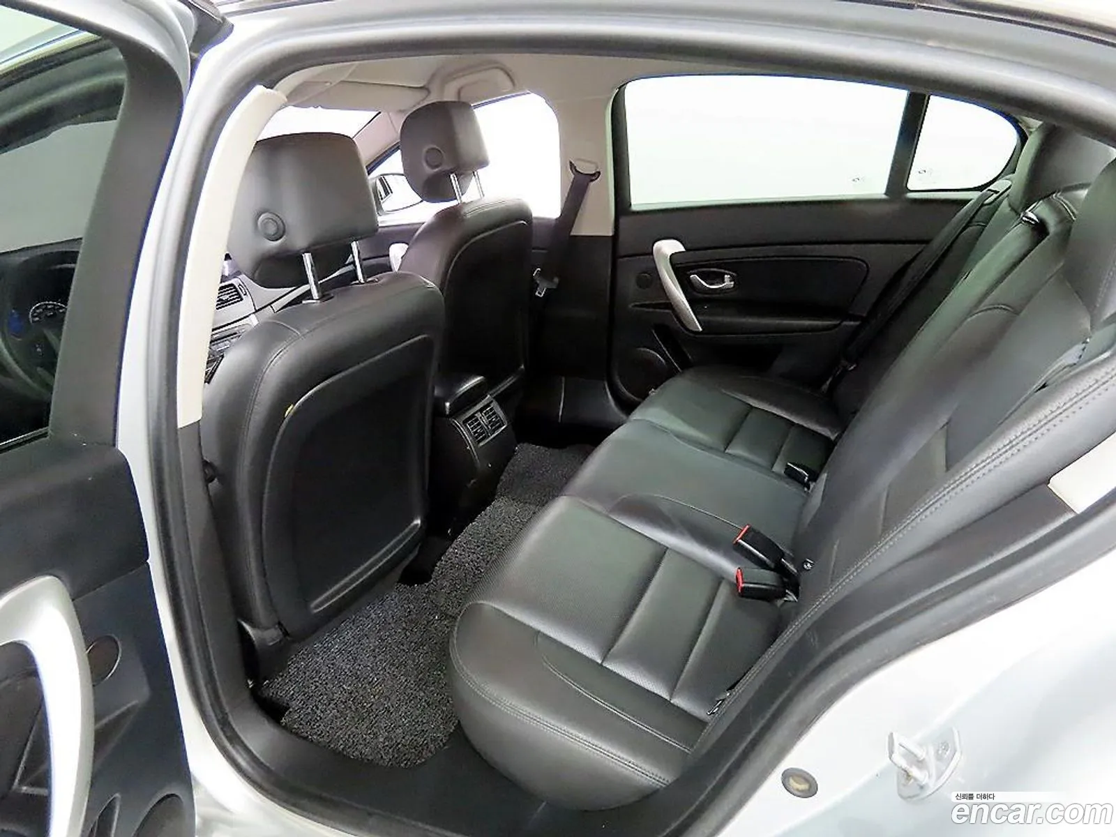 Renault Samsung Sm5 Pe 2018 - фотография 1661446