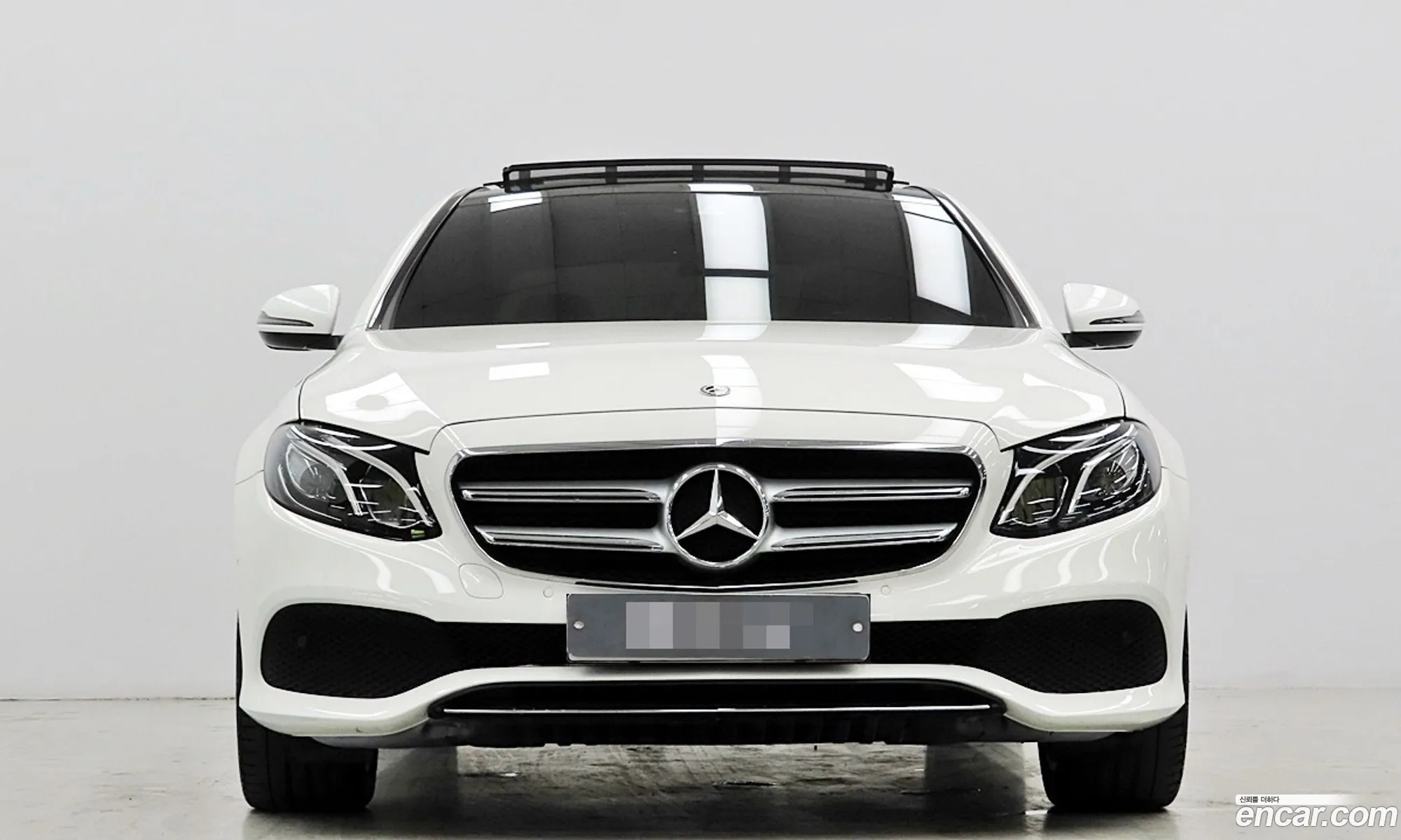 Mercedes E-Class W213 E300 Avantgarde - фотография 18191004