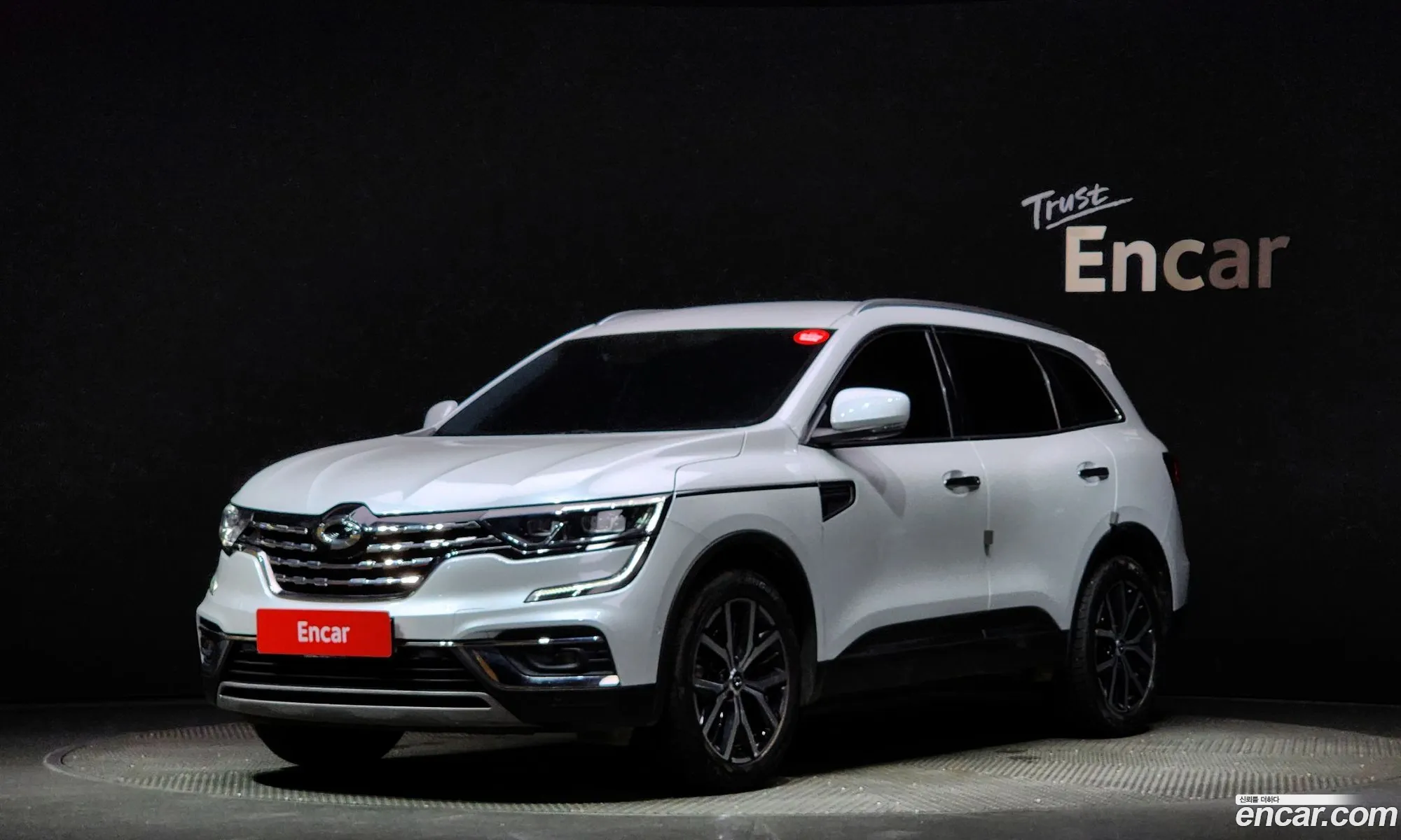 Renault Samsung Qm6 20 Gde Re Signature 2Wd 2020 - фотография 1579013