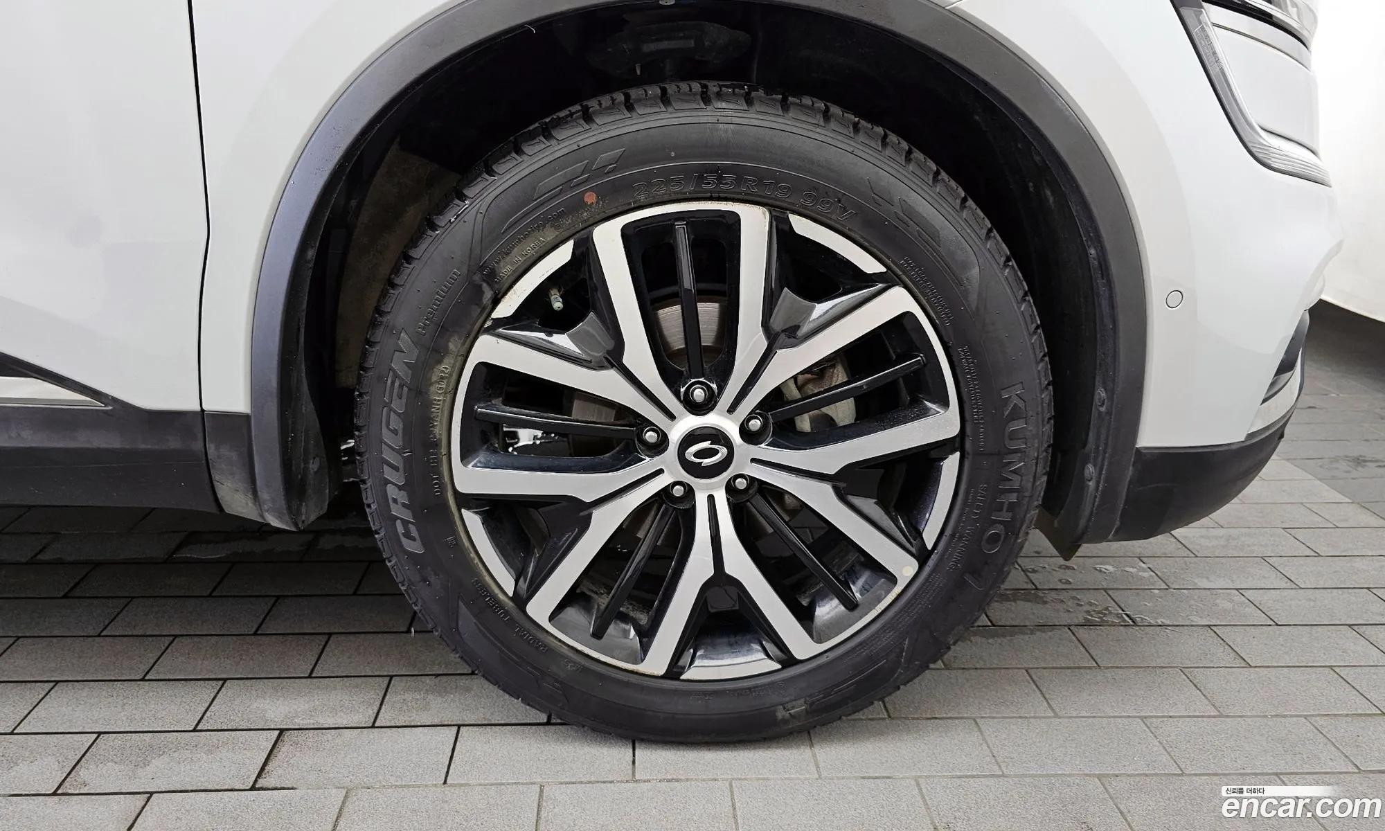 Renault Samsung Qm6 20 Gde Re Signature 2Wd 2020 - фотография 1579017