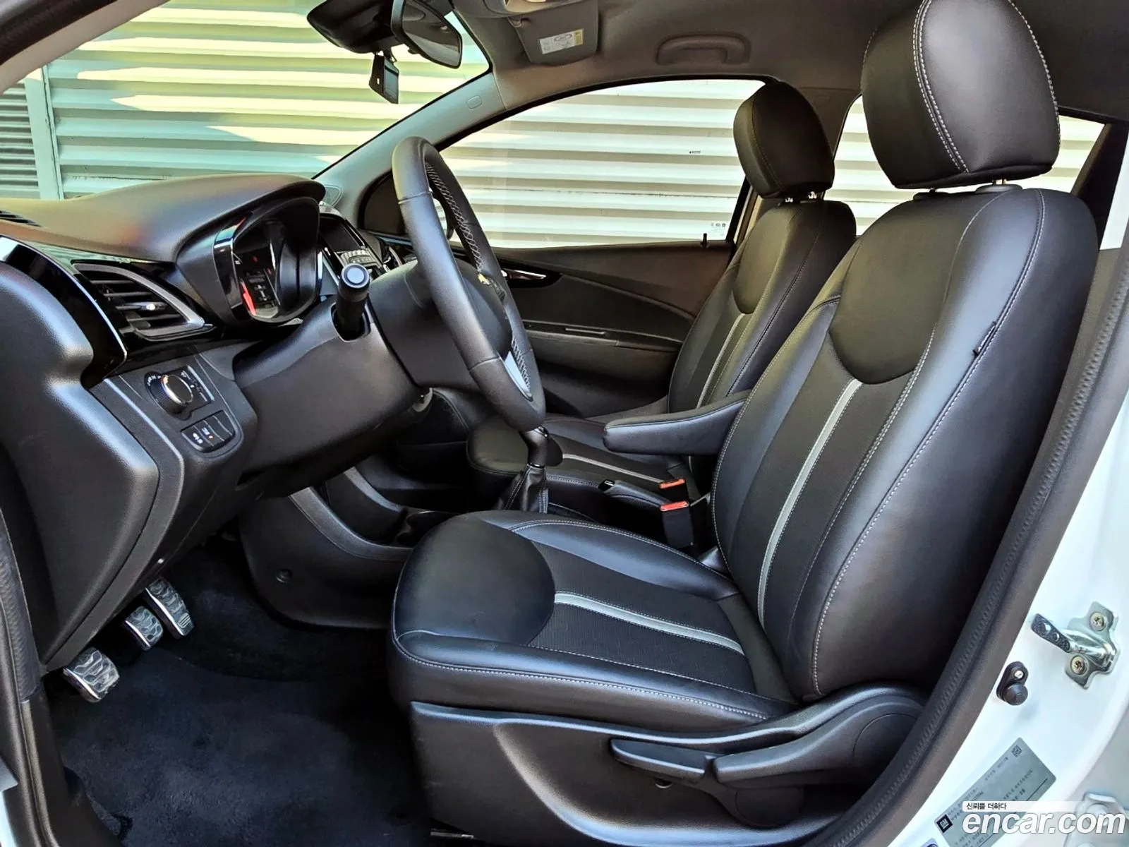 Chevrolet Spark Iii M300 Premier 2022 - фотография 19479089