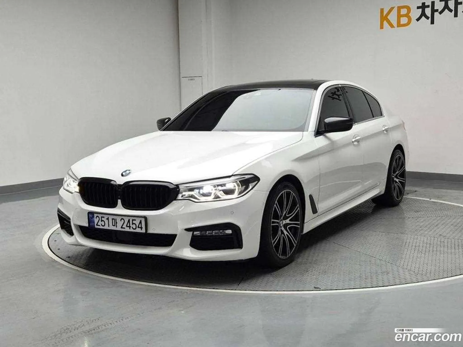 BMW 5 Series G30 520D M Sports Plus - фотография 15051017