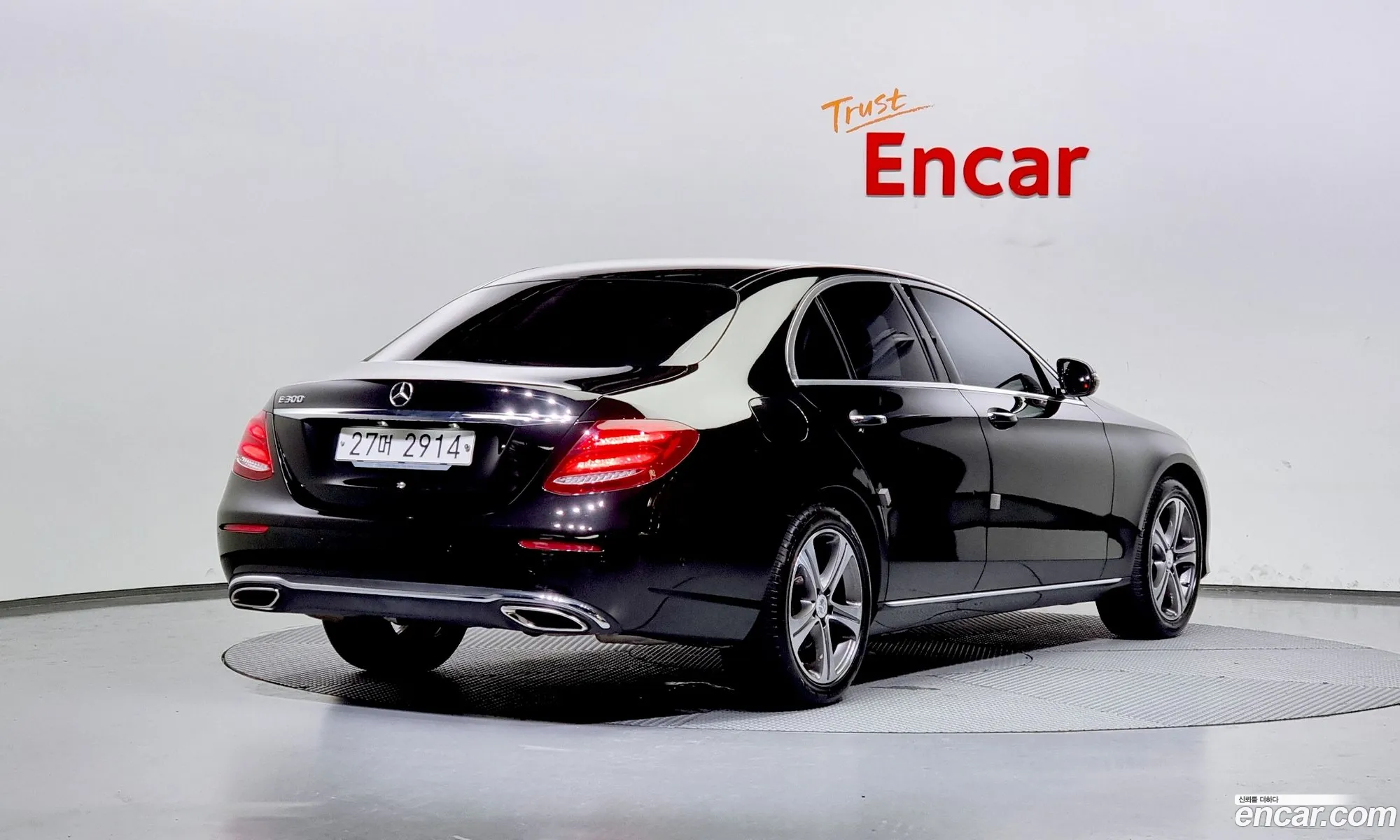 Mercedes E-Class W213 E300 Avantgarde - фотография 18123900