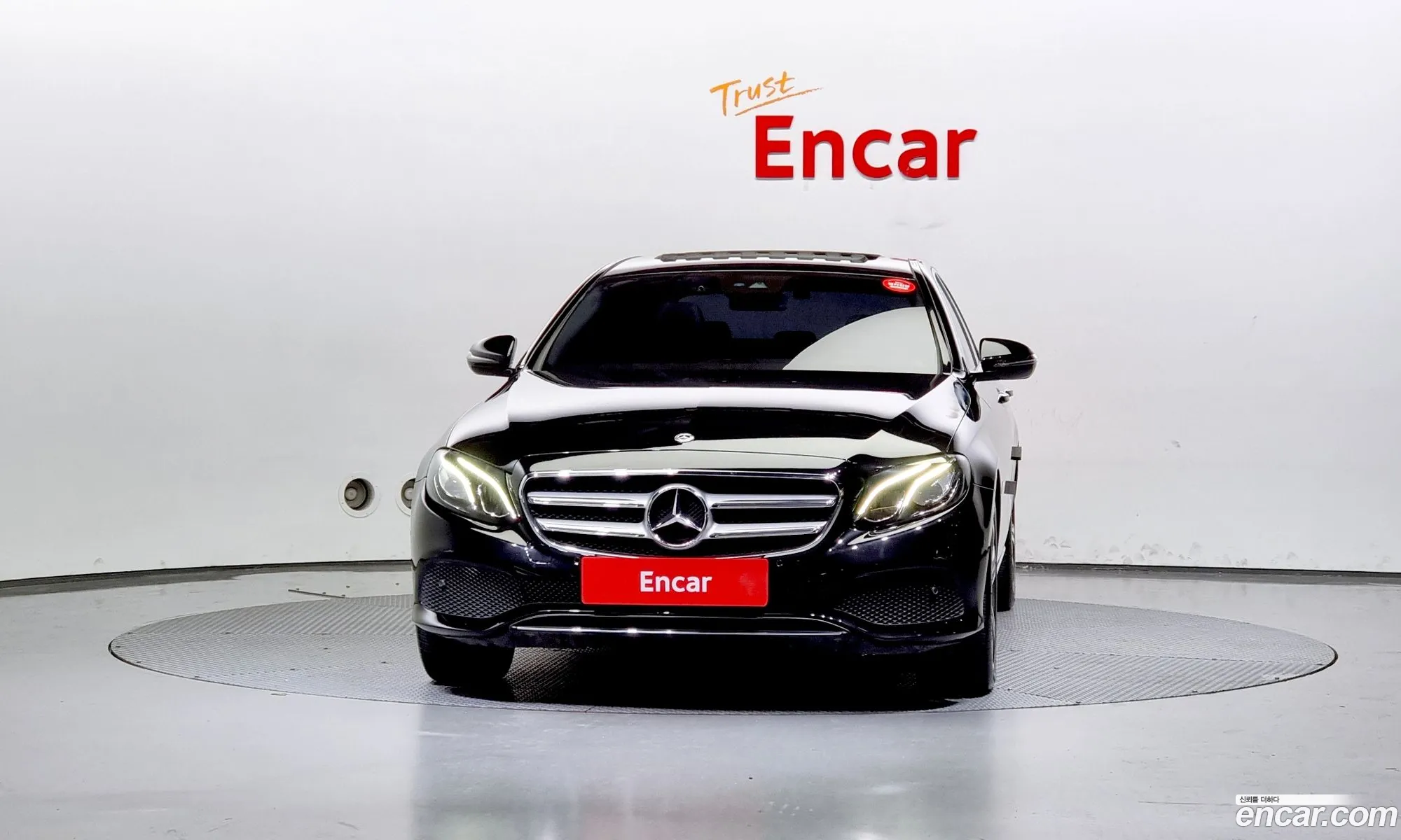 Mercedes E-Class W213 E300 Avantgarde - фотография 18123902