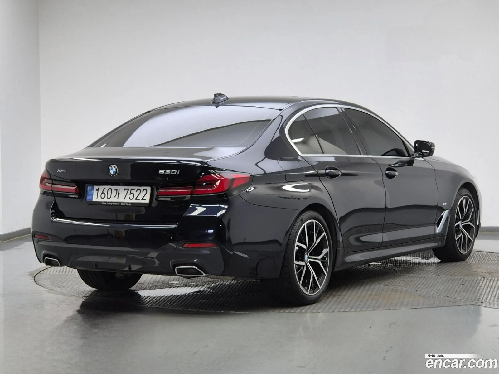 BMW 5Er 530I xDrive M Sport 2023 - фотография 15051032