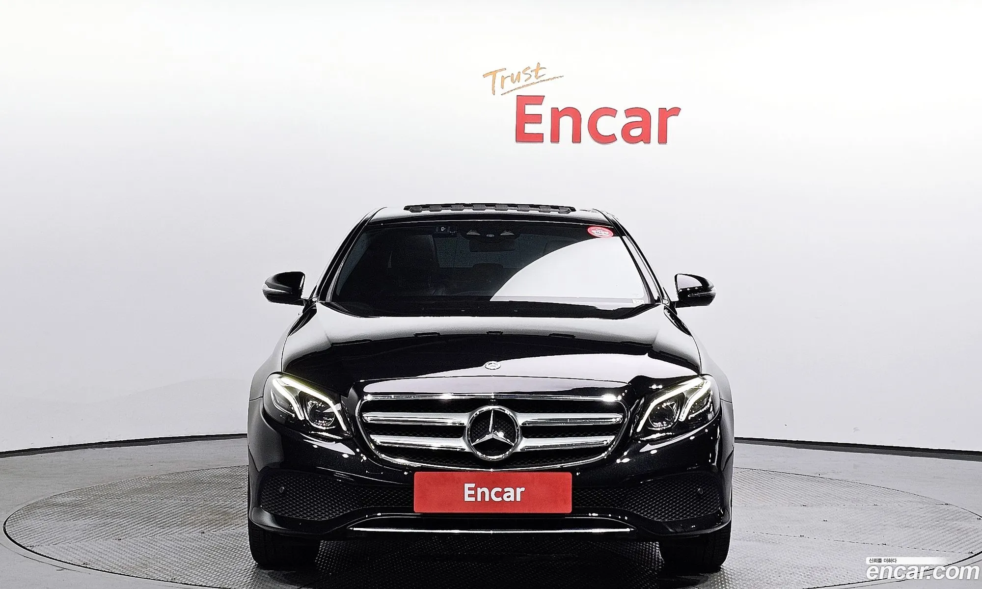 Mercedes E-Class W213 E220D Avantgarde - фотография 17998759