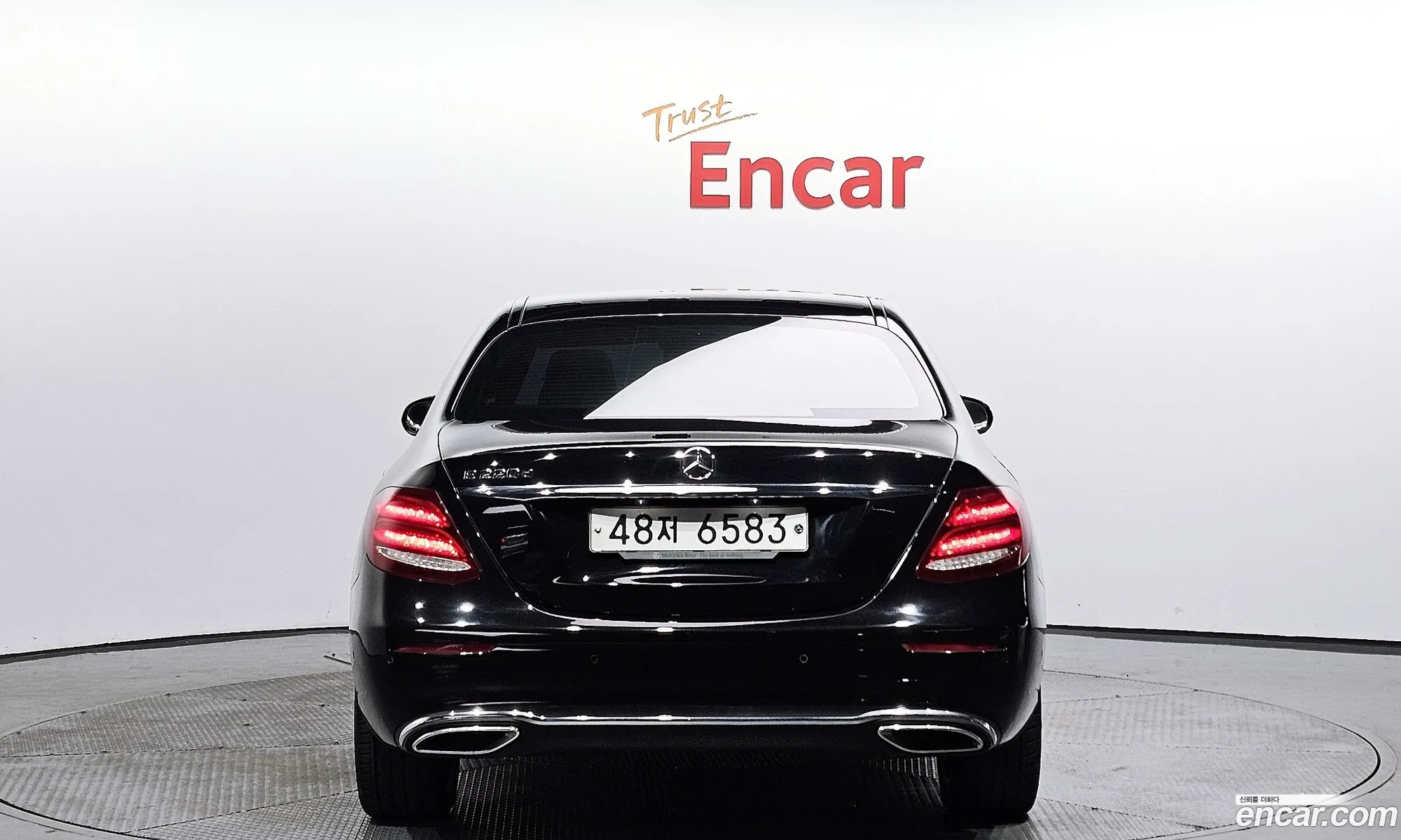 Mercedes E-Class W213 E220D Avantgarde - фотография 17998760
