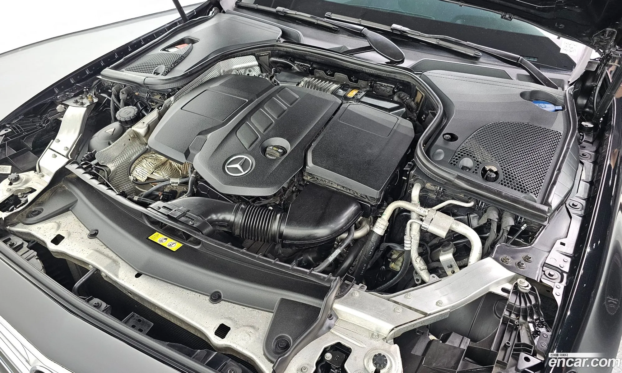 Mercedes E-Class W213 E220D Avantgarde - фотография 17998762