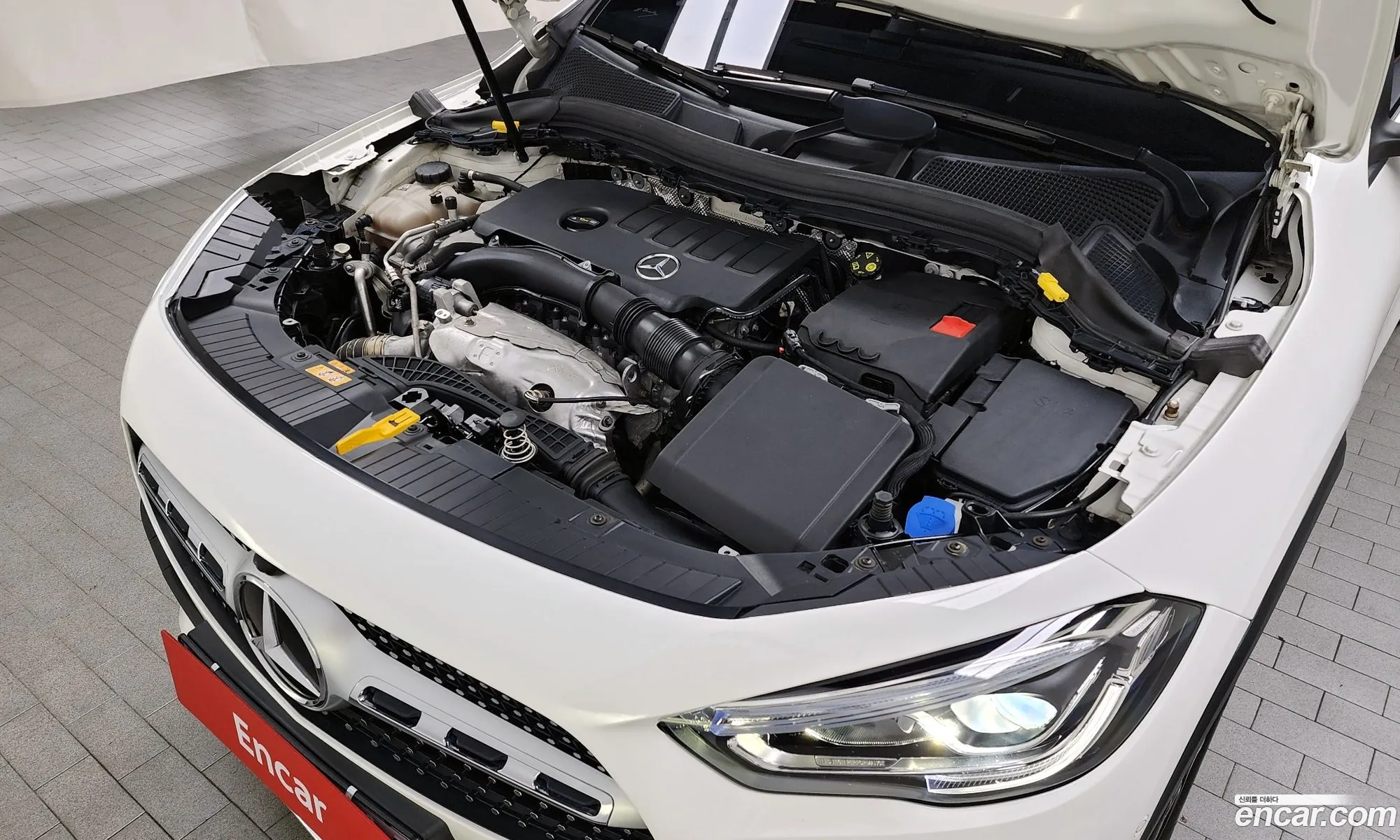 Mercedes-Benz Gla-Klasse Gla250 4Matic 2020 - фотография 17998786