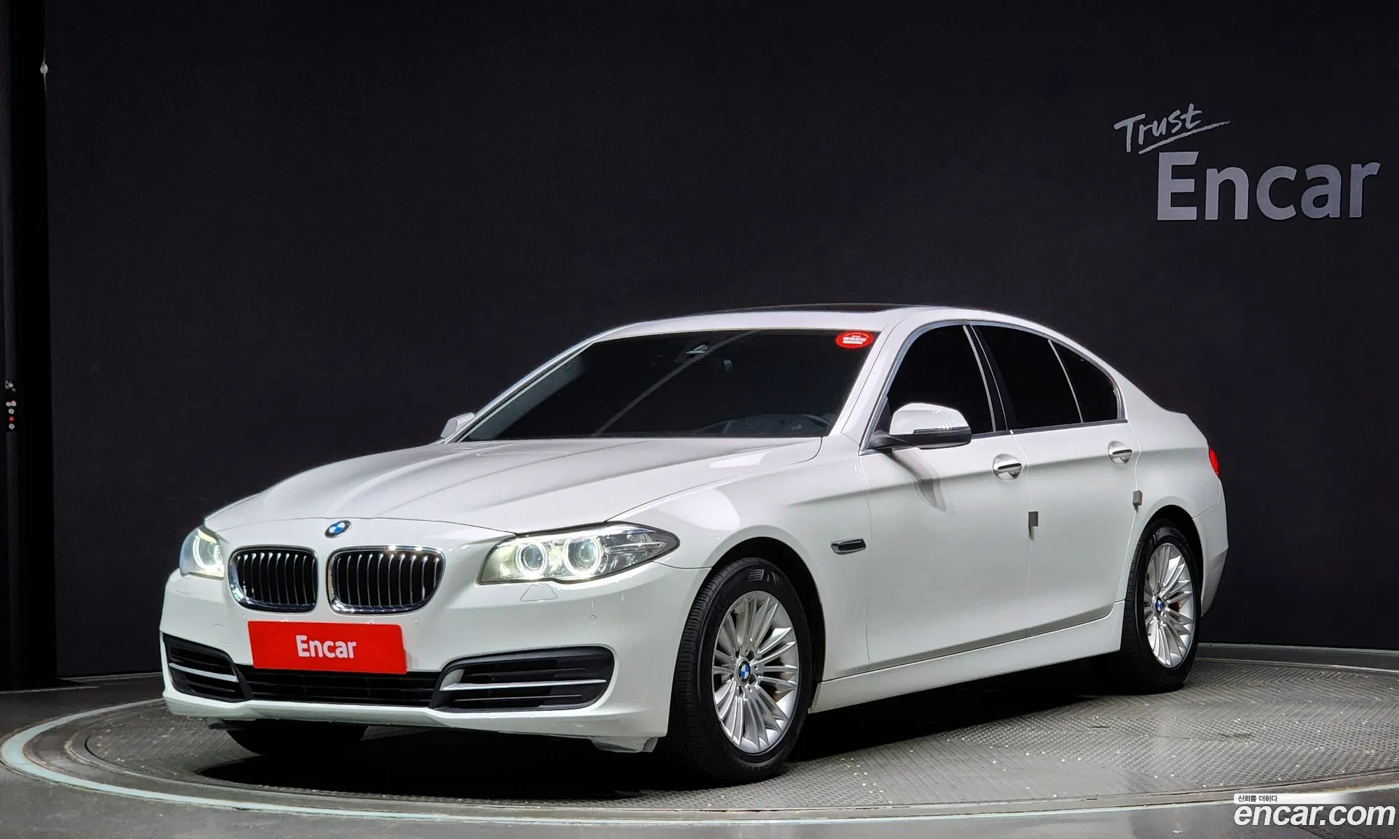 BMW 5Er Vi F10F11F07 520D 2015 - фотография 14765712