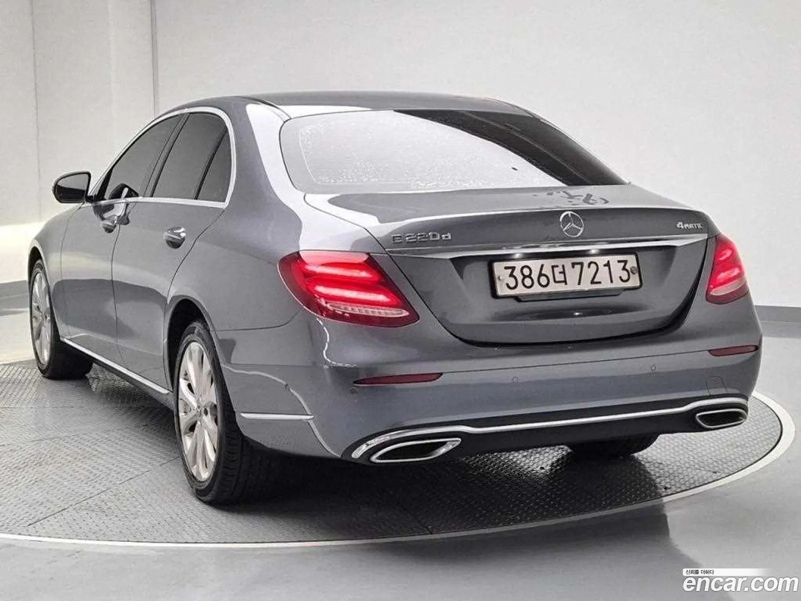 Mercedes-Benz E-Klasse V W213 S213 C238 E220D 4Matic Exclusive 2018 - фотография 18191076