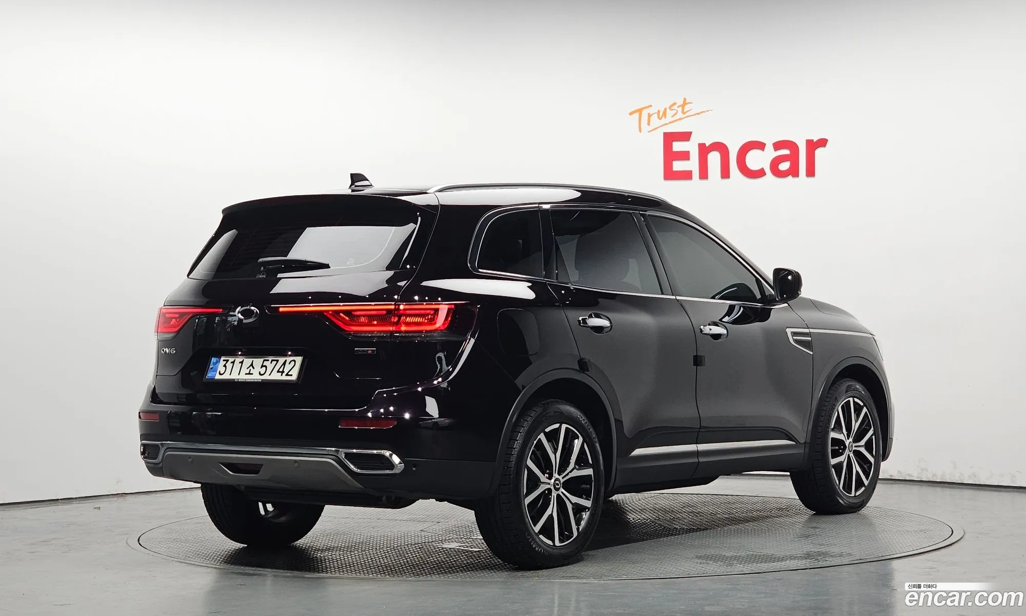 Renault Samsung Qm6 20 Gde Re Signature 2Wd 2021 - фотография 1568587