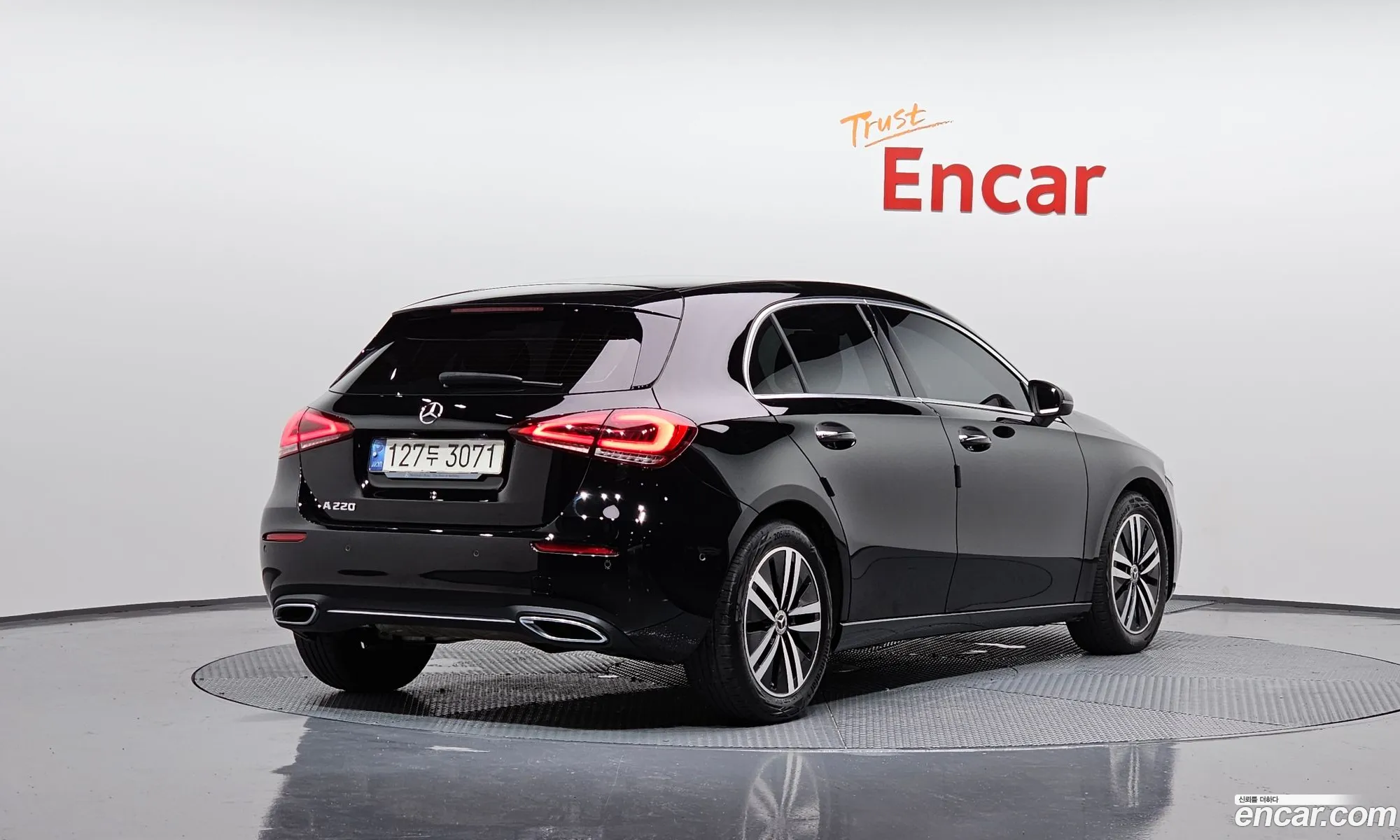 Mercedes-Benz A-Klasse Iv W177 A220 Hatchback 2021 - фотография 18033430